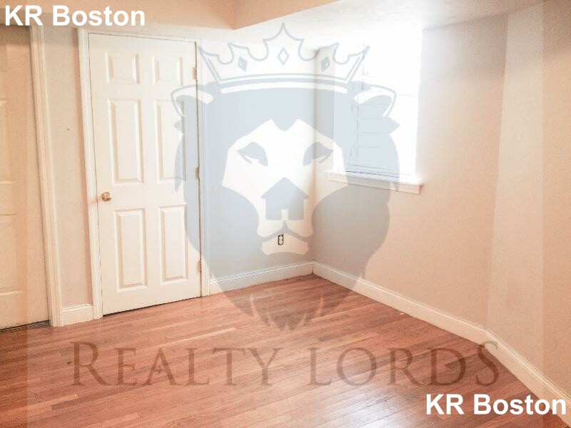 1122 Commonwealth Ave, Allston