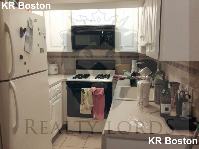 1122 Commonwealth Ave, Allston