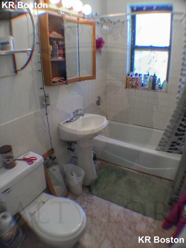 4 bed, 2 bath apartment for rent at 24 Cummings Rd Unit 6, Brighton — photo 7 of 7