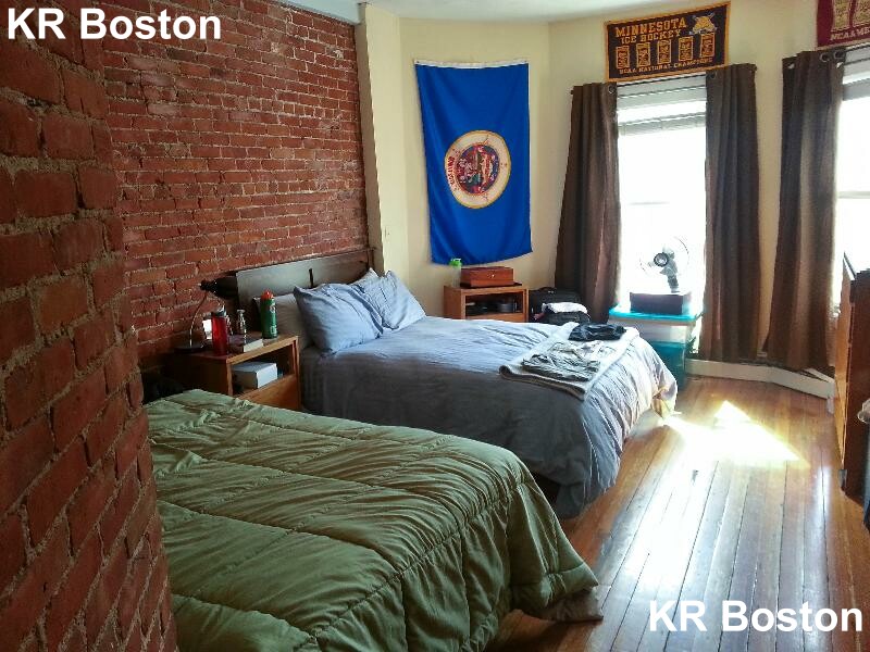 526 Harvard St, Allston