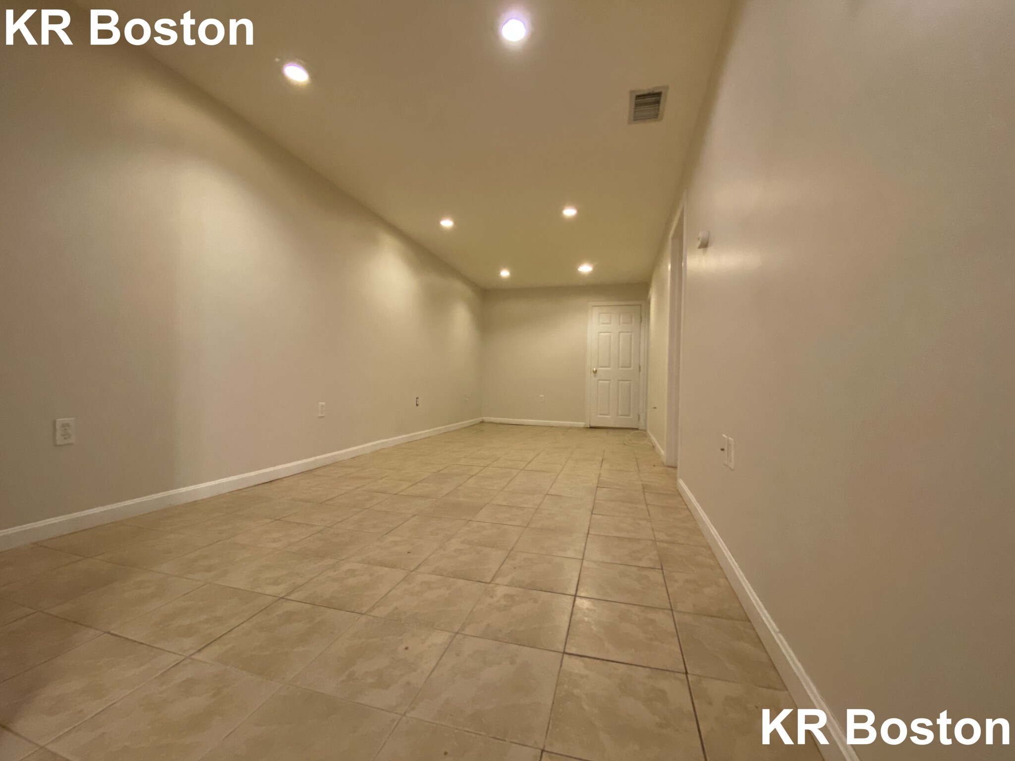2 bed, 1 bath apartment for rent at 95 Kilsyth Rd Unit Zb, Brighton