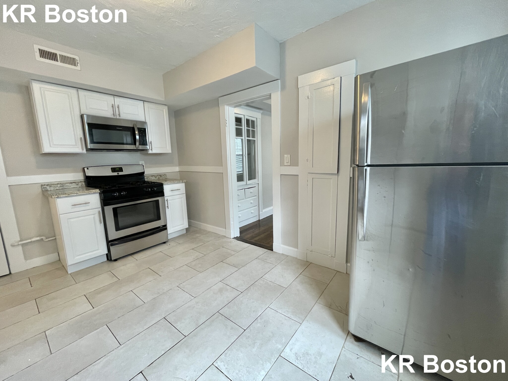 2 bed, 1 bath apartment for rent at 24 School St Unit 2, Jamaica Plain — photo 1 of 8