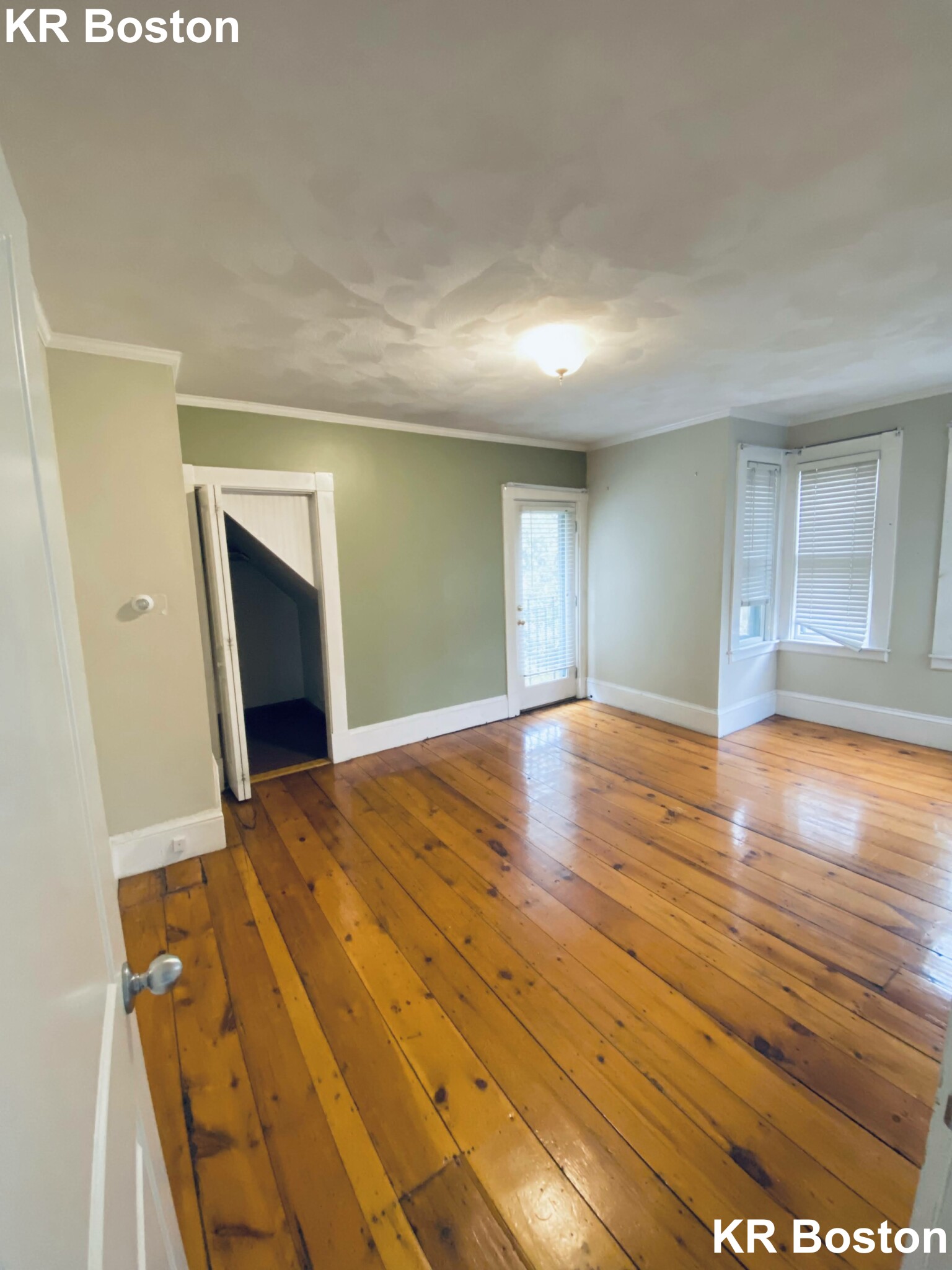 5 bed, 2 bath apartment for rent at 158 Ashmont St Unit 0, Dorchester — photo 7 of 15
