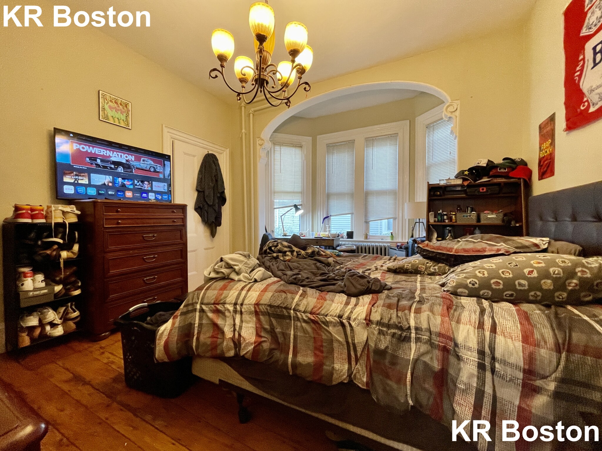 8+ bed, 2.5 bath apartment for rent at 76 Alleghany St Unit 1, Mission Hill — photo 24 of 32