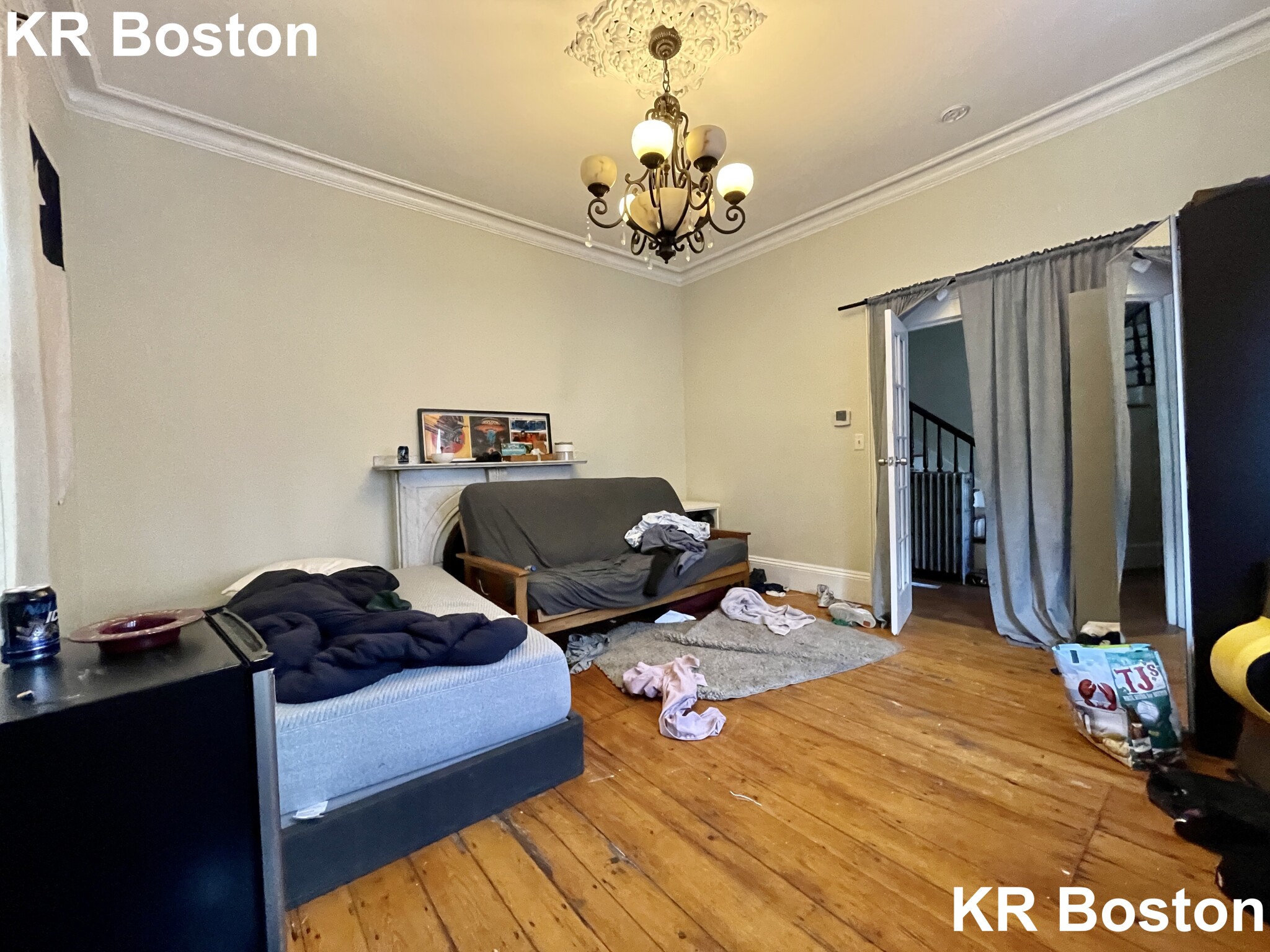 8+ bed, 2.5 bath apartment for rent at 76 Alleghany St Unit 1, Mission Hill — photo 25 of 32