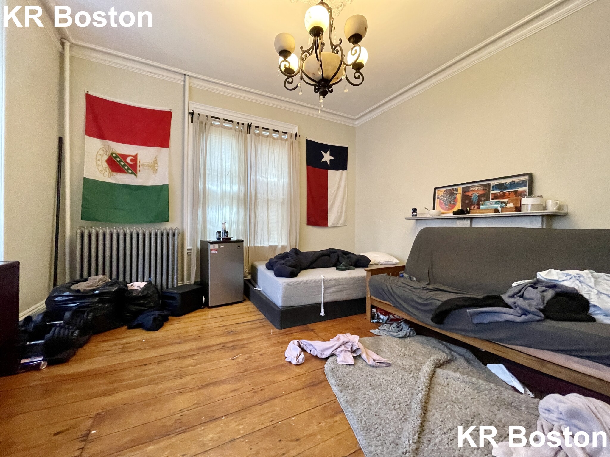 8+ bed, 2.5 bath apartment for rent at 76 Alleghany St Unit 1, Mission Hill — photo 7 of 32