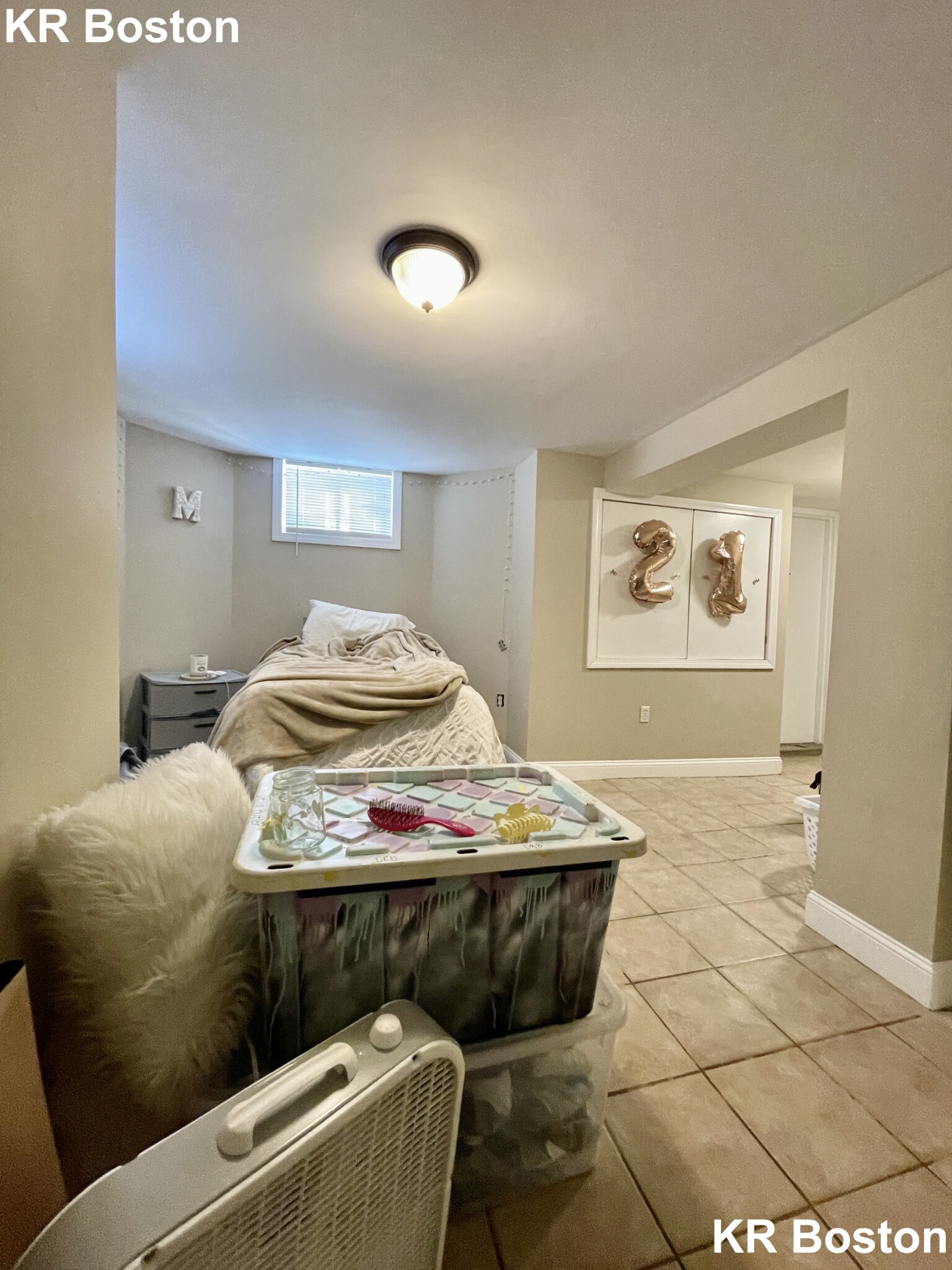 8 Sunset St, Mission Hill