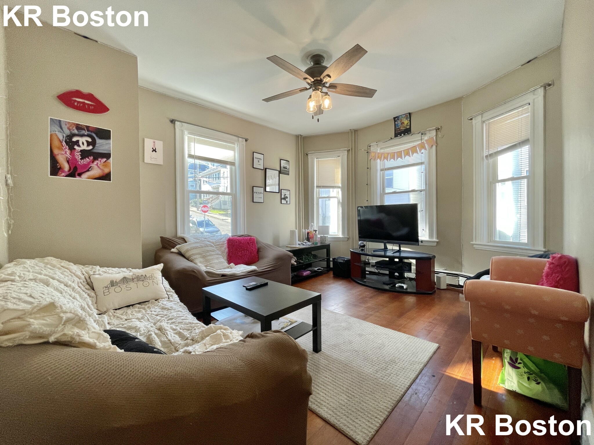 8 Sunset St, Mission Hill