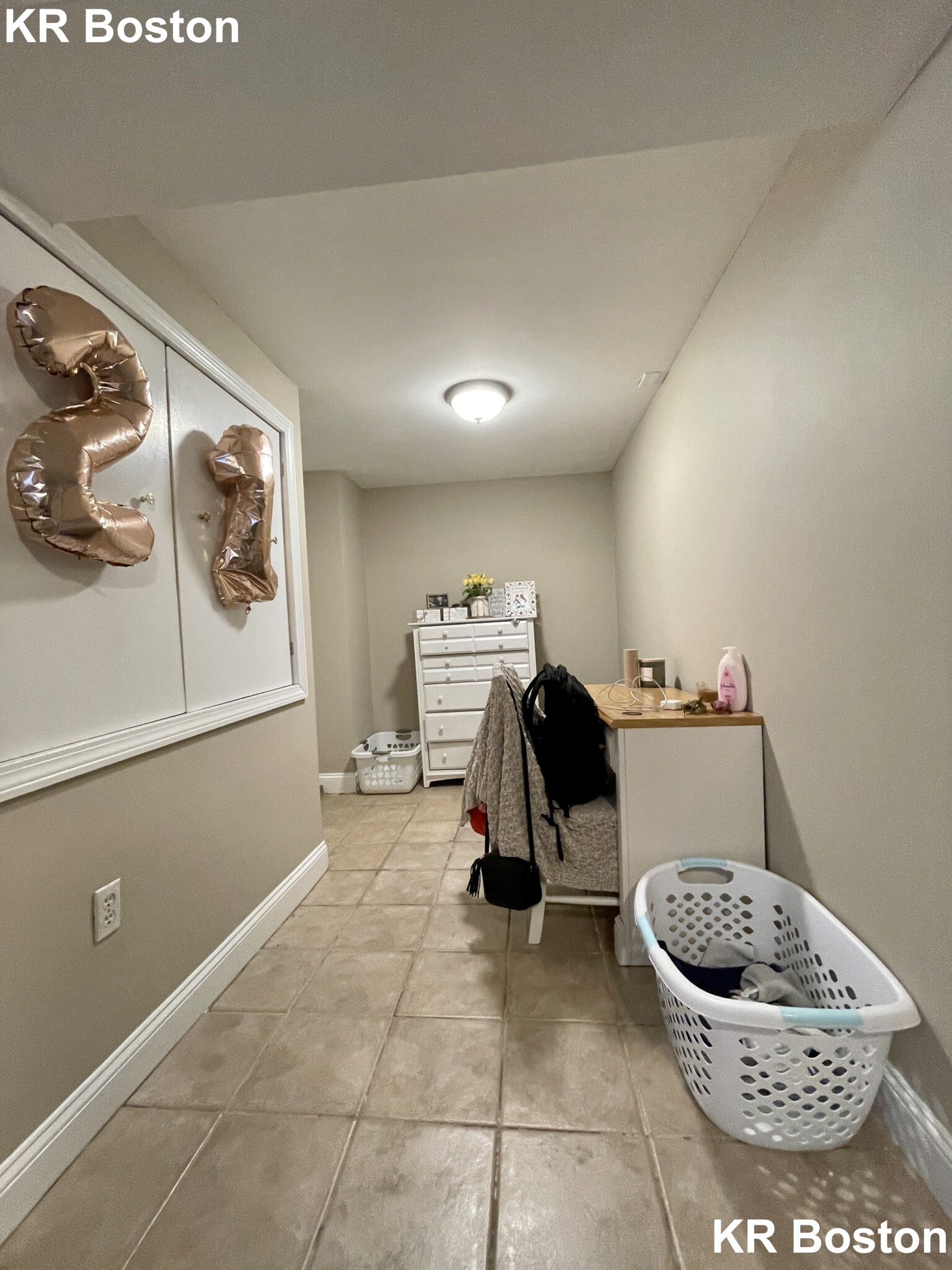 8 Sunset St, Mission Hill