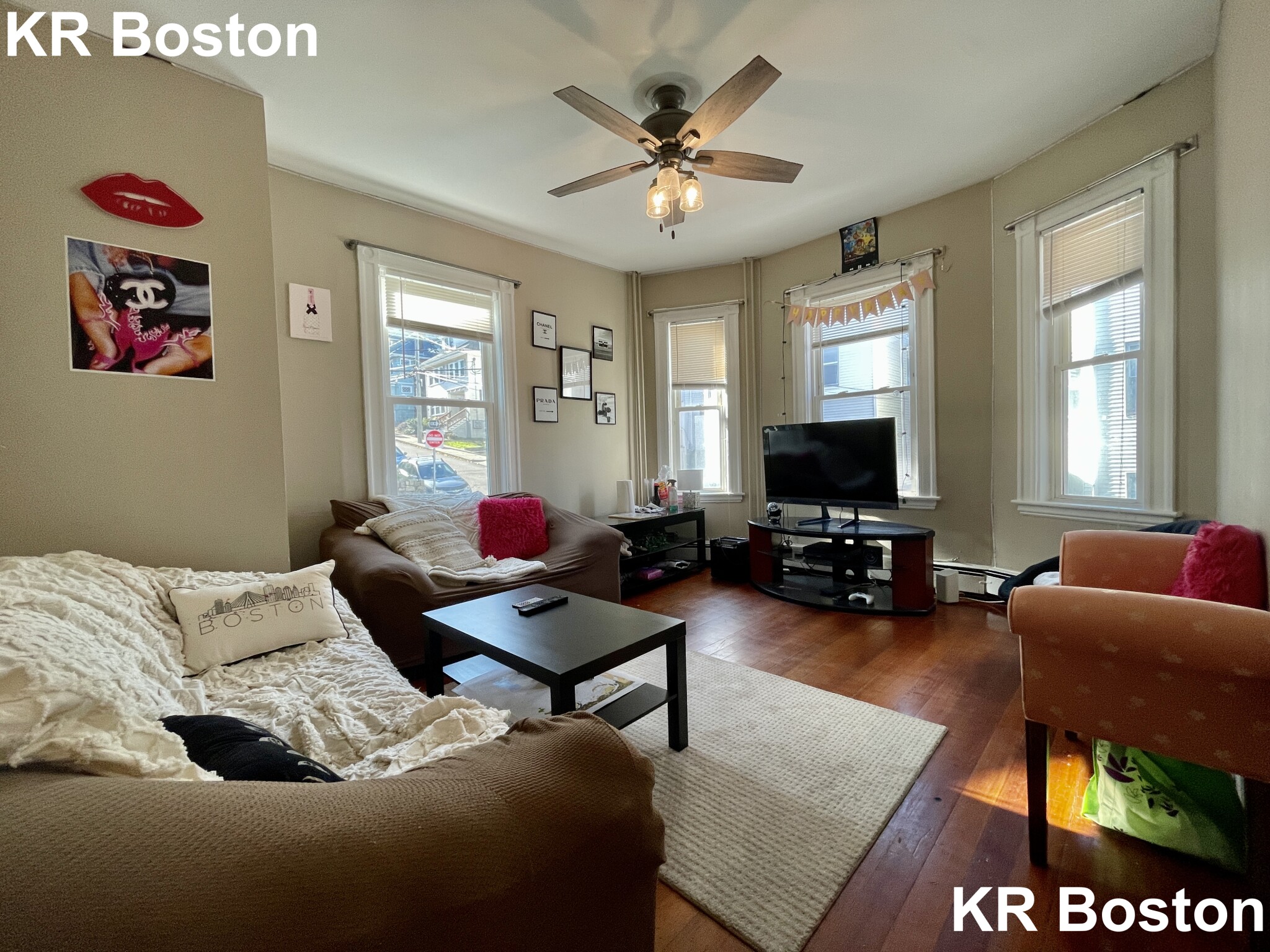 8 Sunset St, Mission Hill