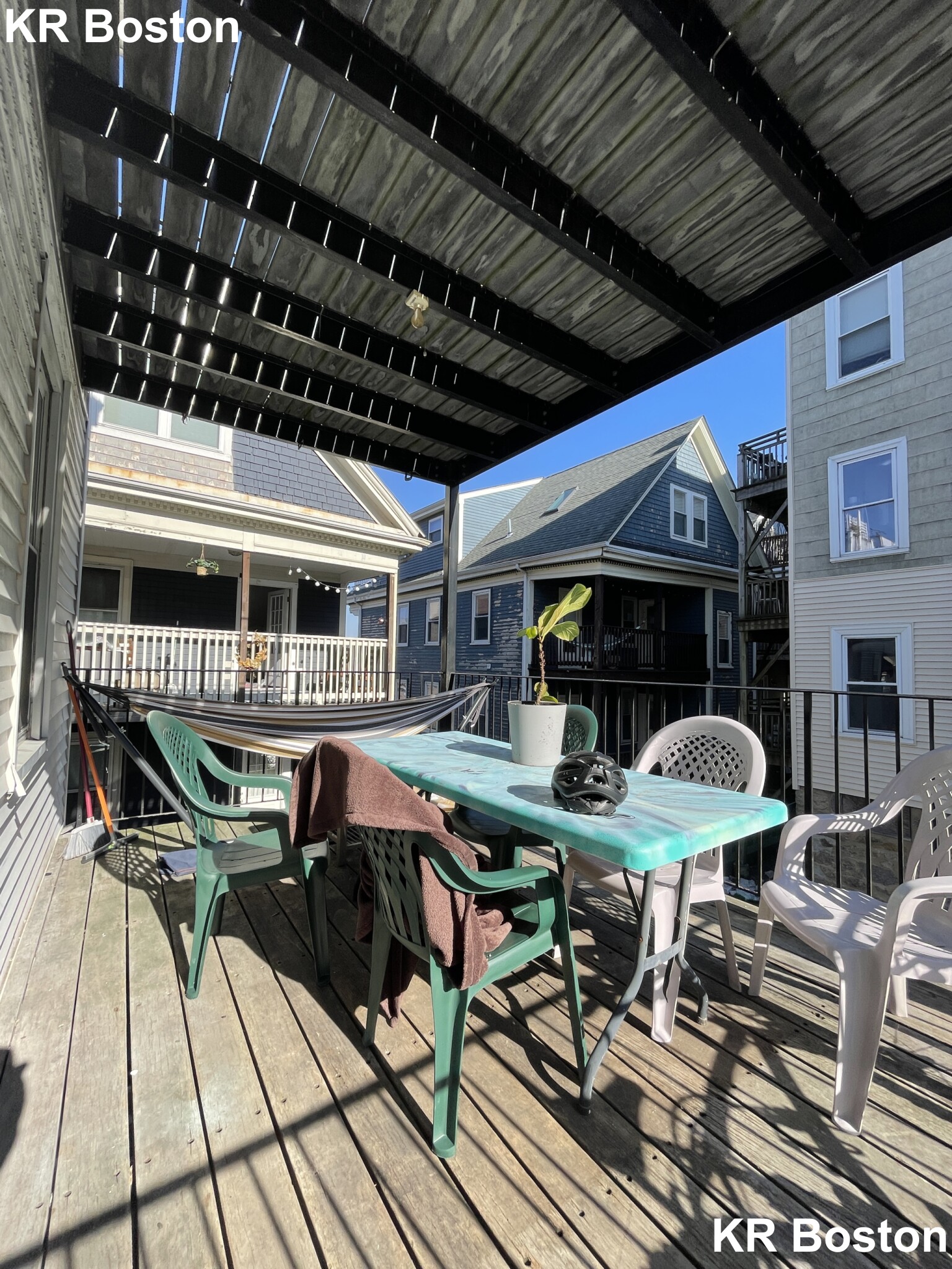 6 Sunset St, Mission Hill