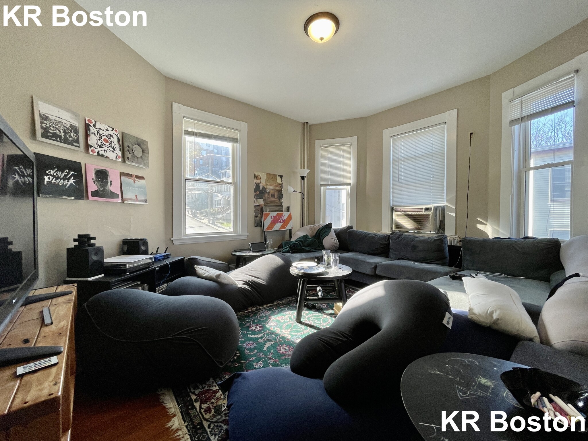 6 Sunset St, Mission Hill