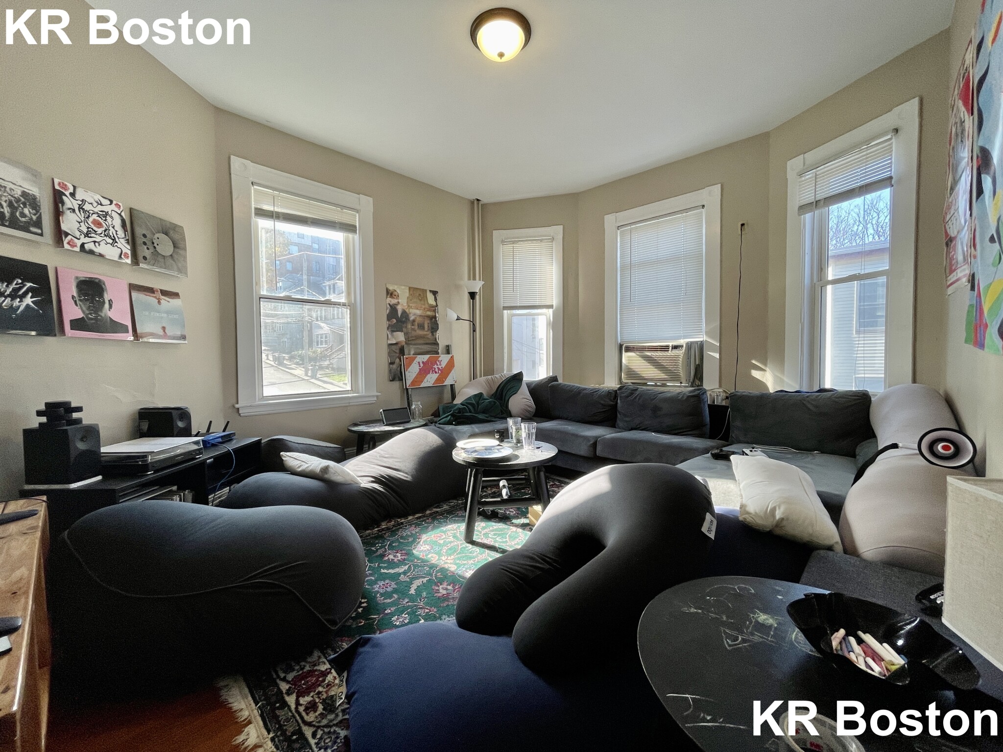 6 Sunset St, Mission Hill