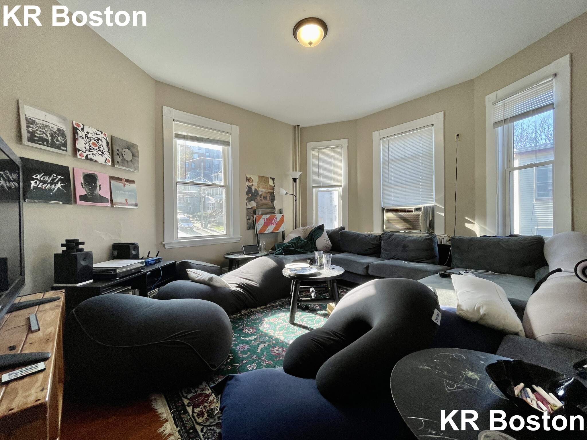 6 Sunset St, Mission Hill