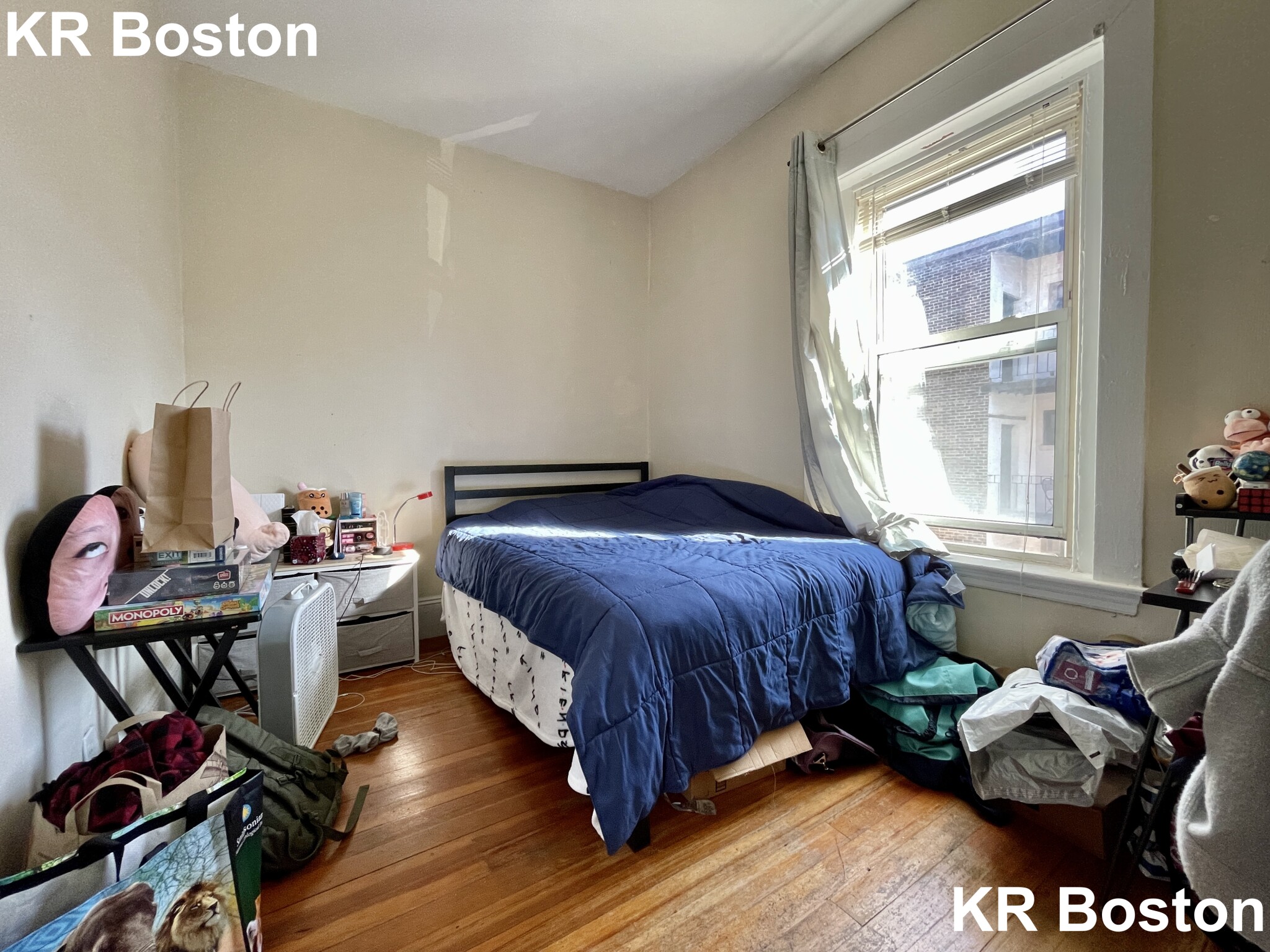 4 bed, 2 bath apartment for rent at 1288 Commonwealth Ave Unit 5, Allston — photo 4 of 11