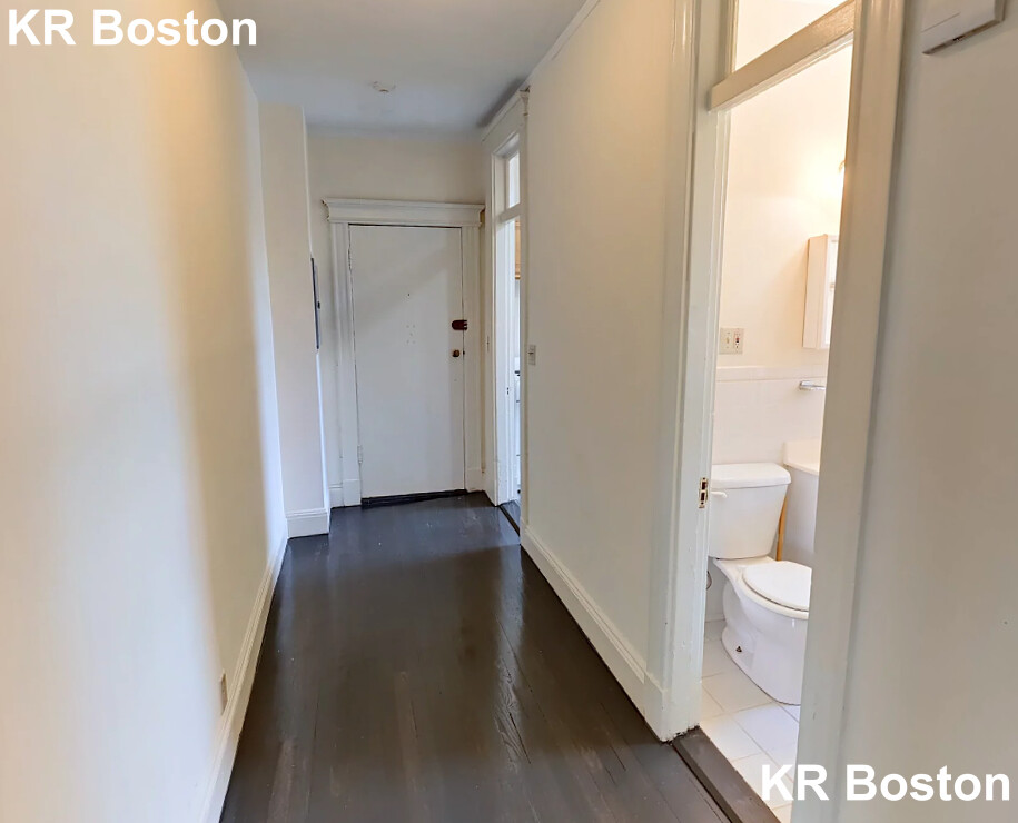 Studio bed, 1 bath apartment for rent at 113 Park Dr Unit 35, Fenway — photo 7 of 7