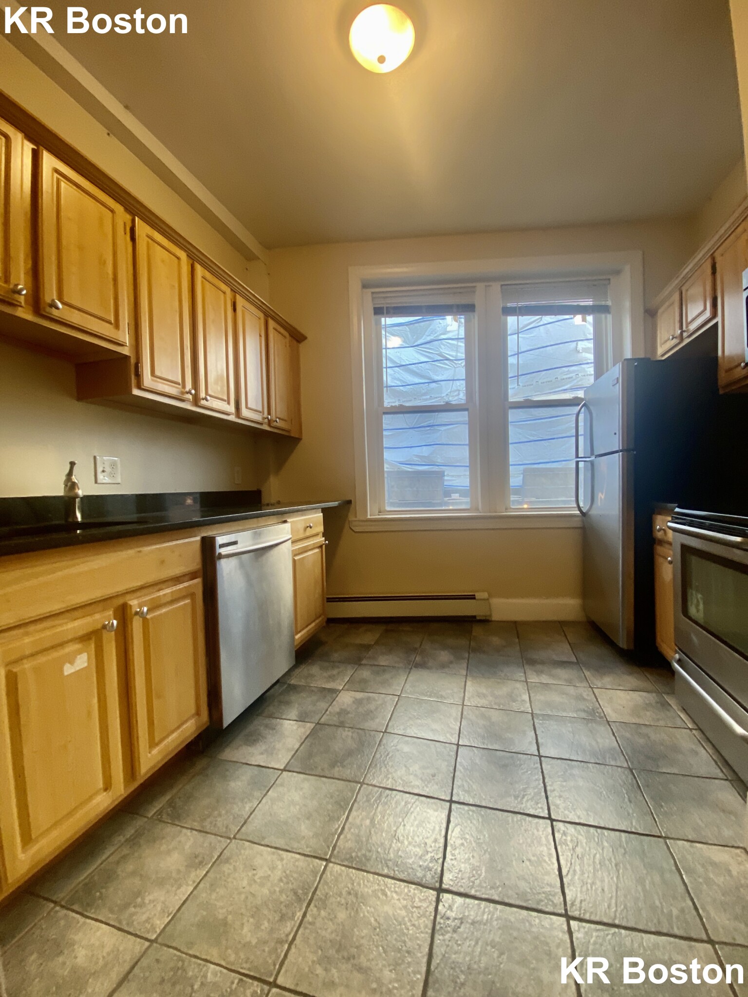 2 bed, 1 bath apartment for rent at 1325 Commonwealth Ave Unit 1, Allston — photo 2 of 11