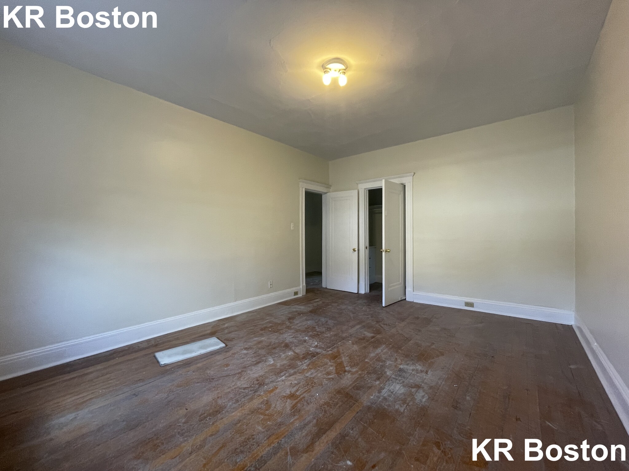 726 Washington St, Washington Square