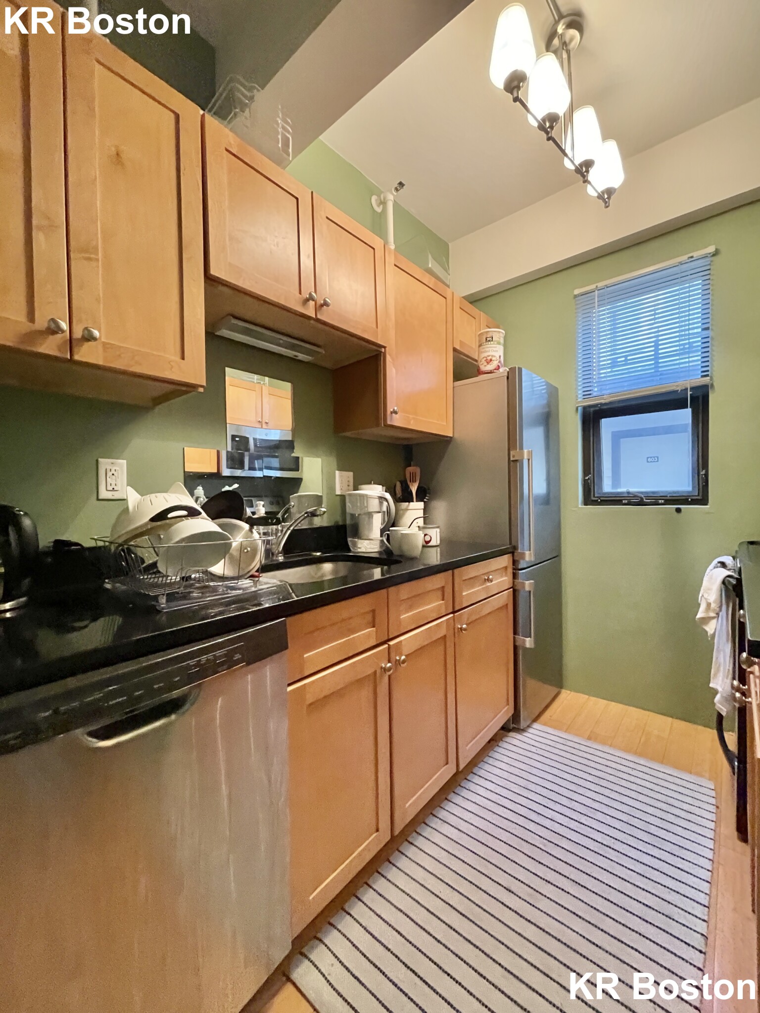 12 Stoneholm St, Fenway