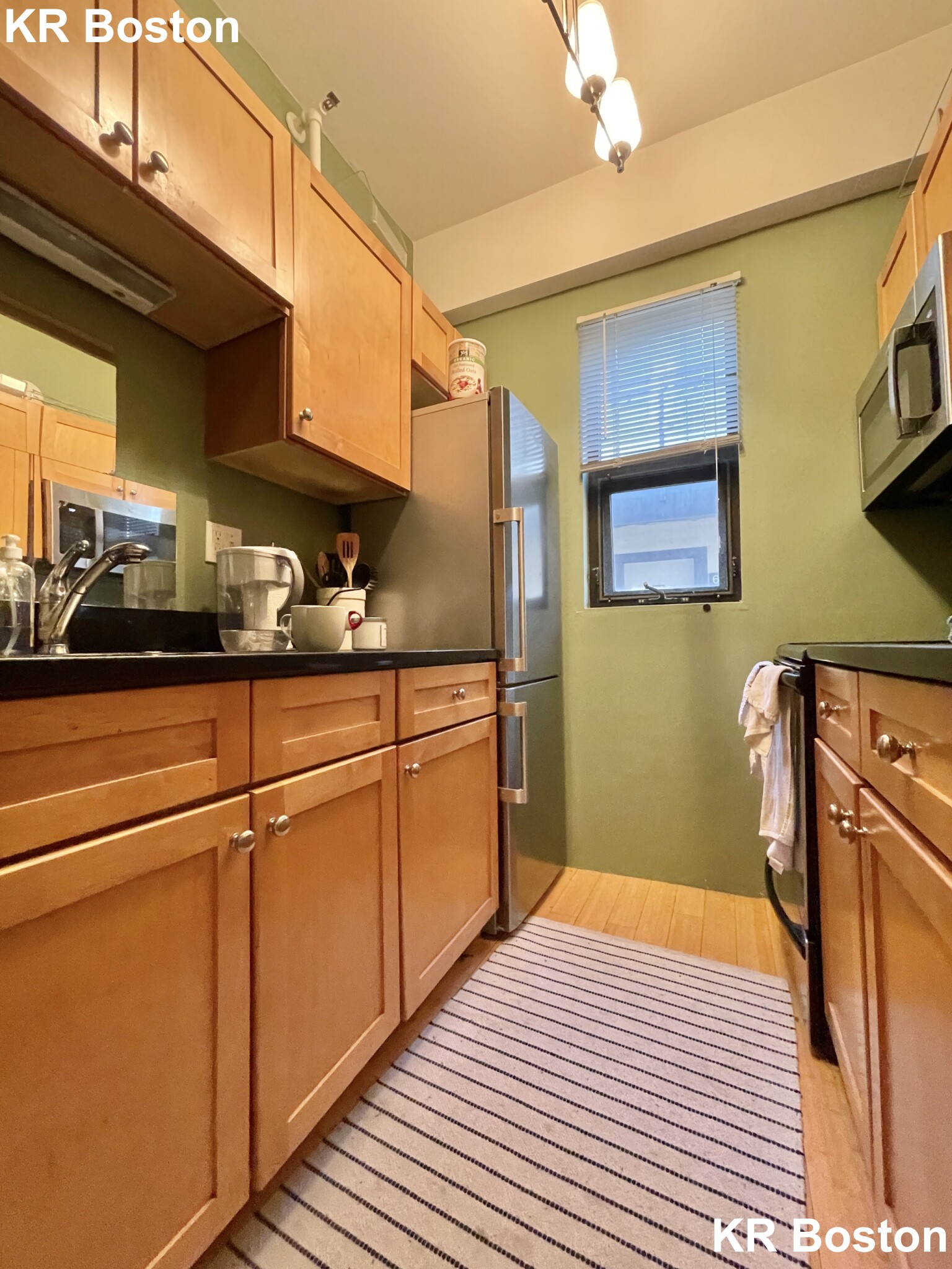 12 Stoneholm St, Fenway