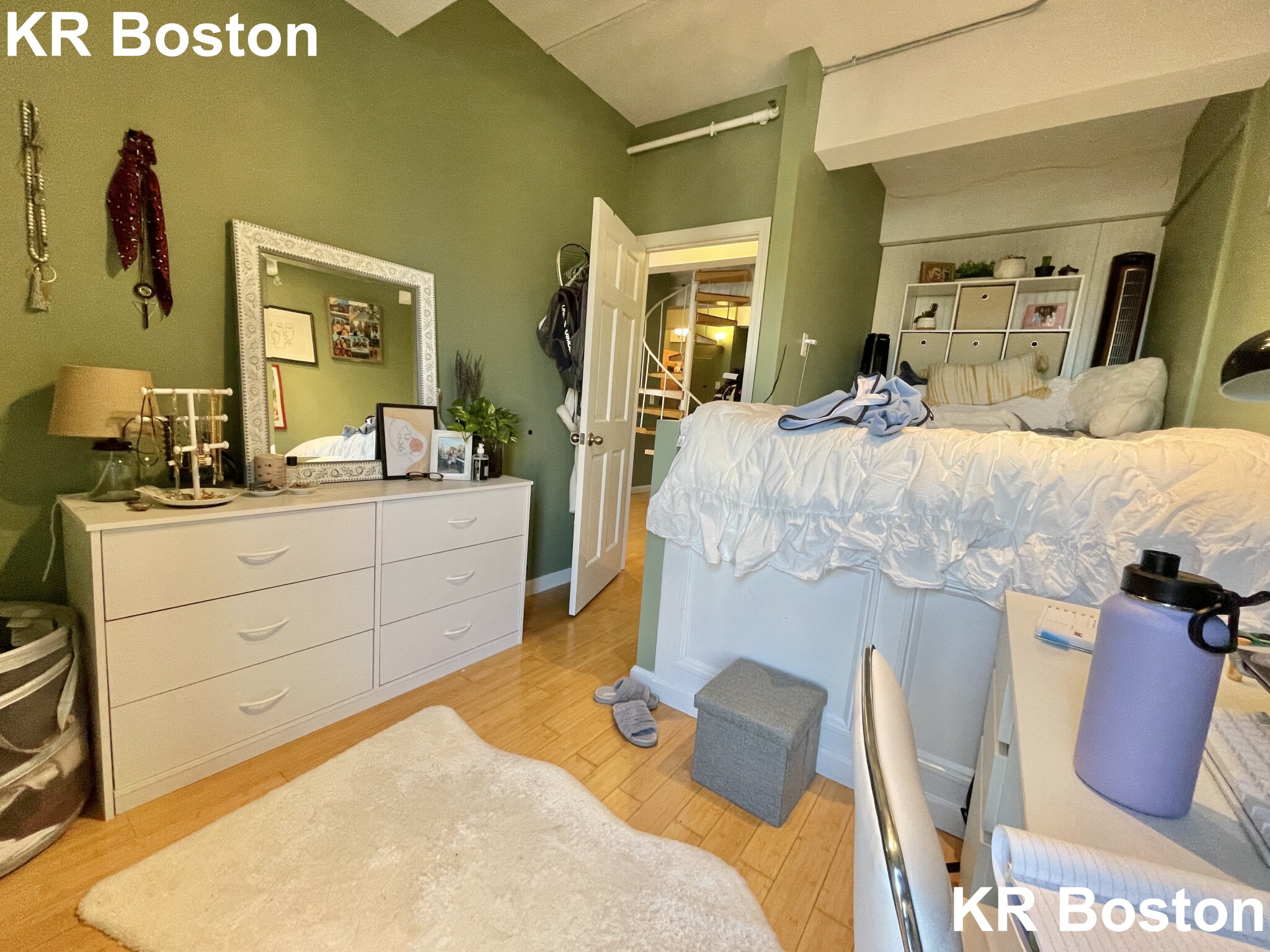 12 Stoneholm St, Fenway