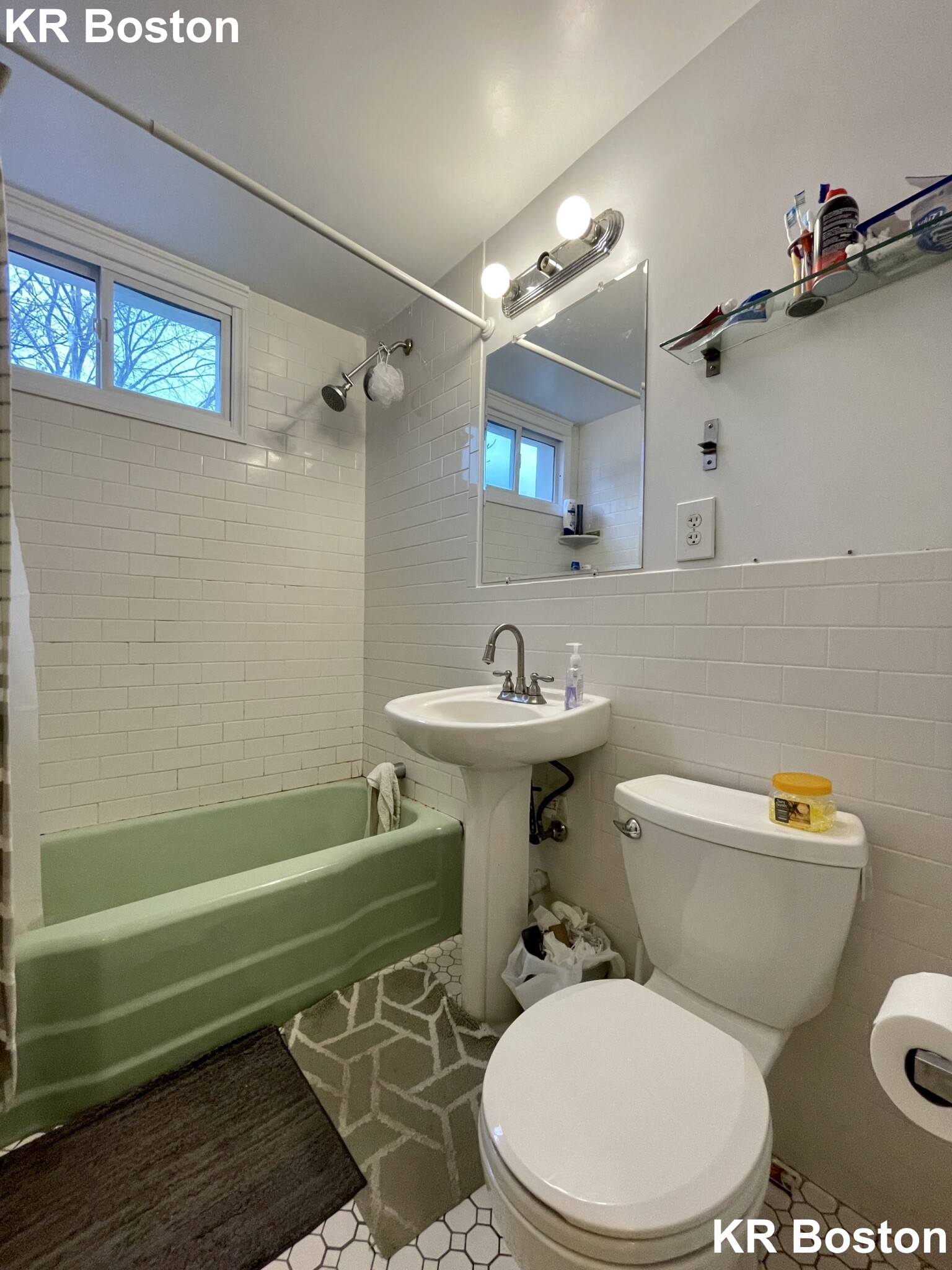 4 bed, 2 bath apartment for rent at 72 Chester St Unit 1, Allston — photo 10 of 12