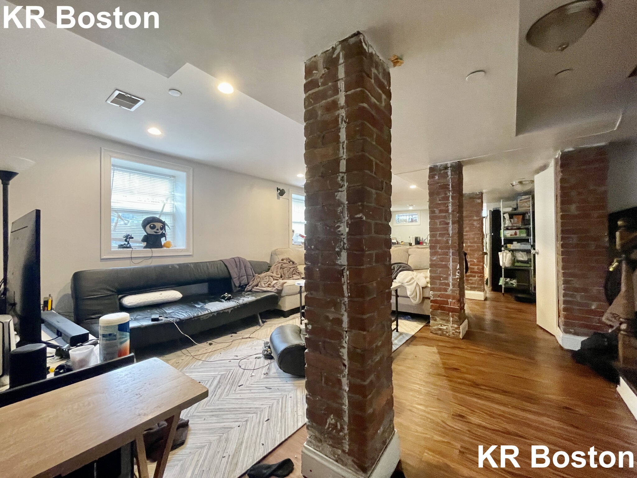 6 bed, 3 bath apartment for rent at 996 Tremont St Unit 1, South End — photo 1 of 18