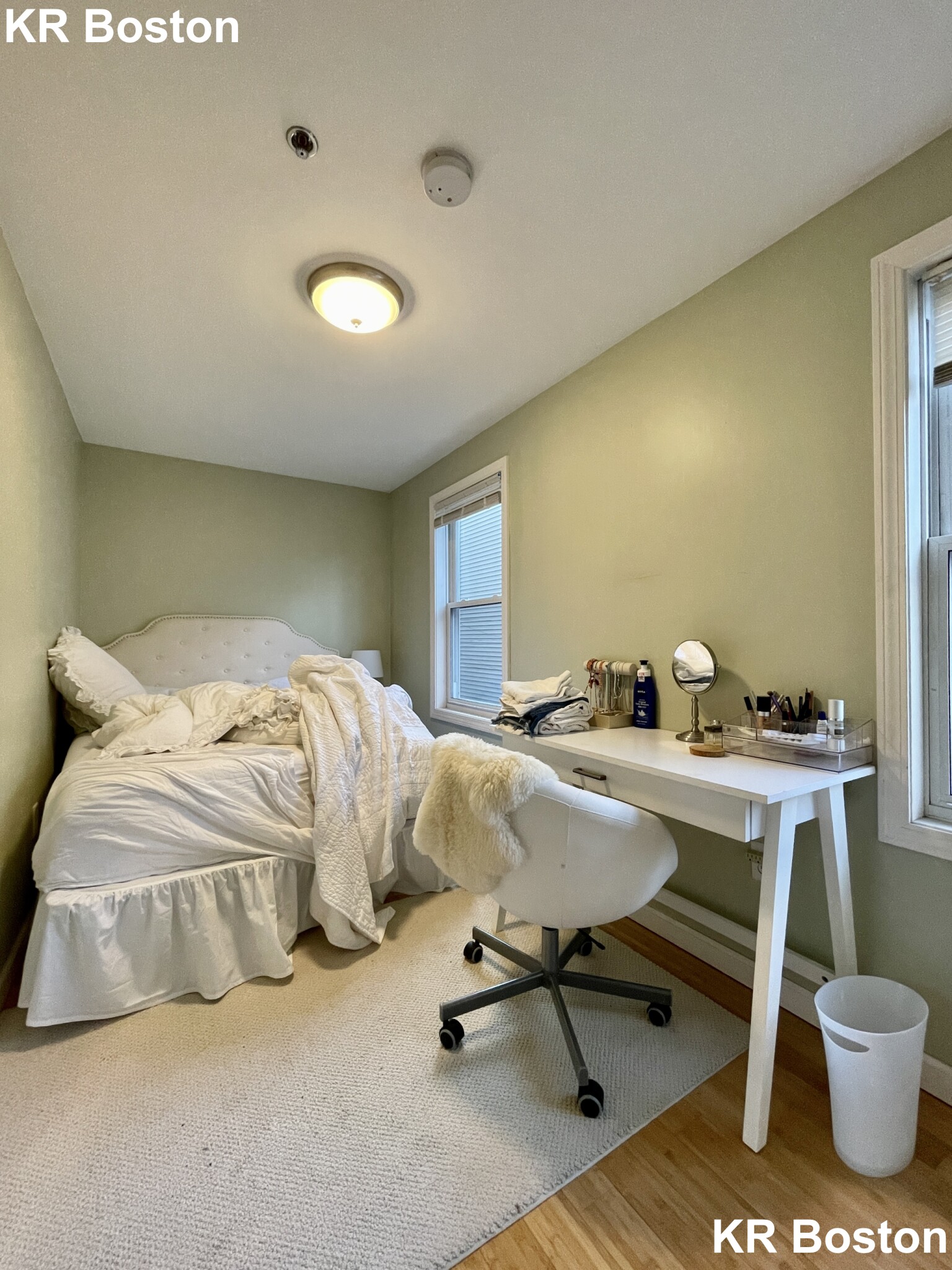 4 bed, 2 bath apartment for rent at 108 Chester St Unit 2, Allston — photo 8 of 13