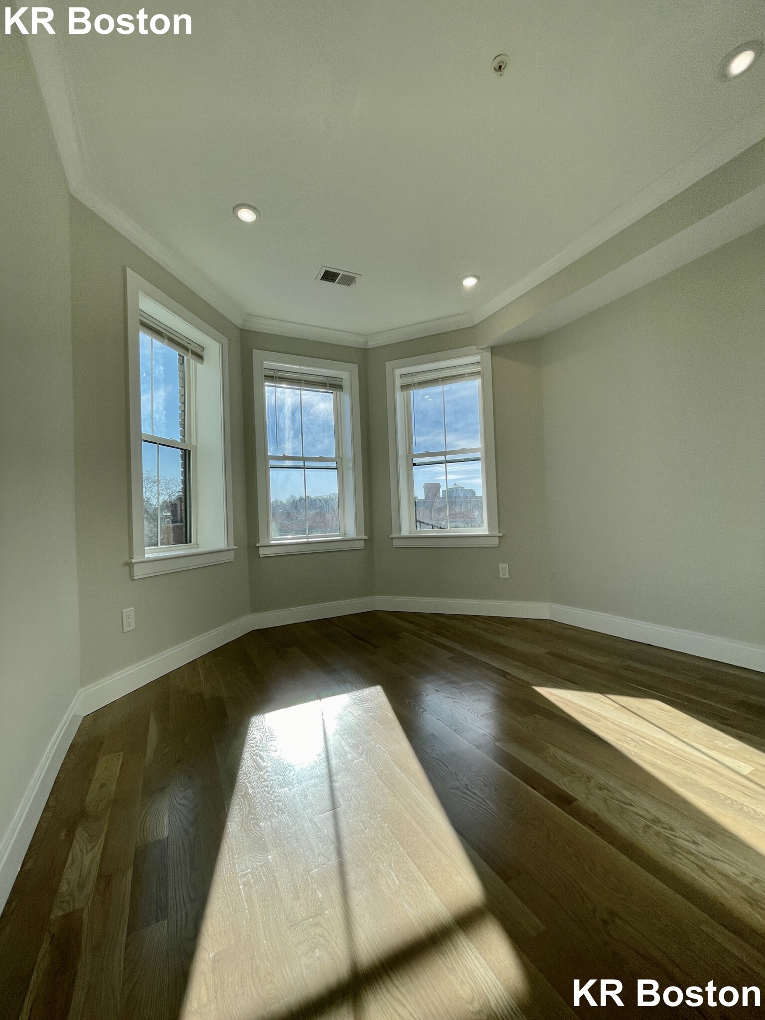 47 Englewood Ave, Brighton