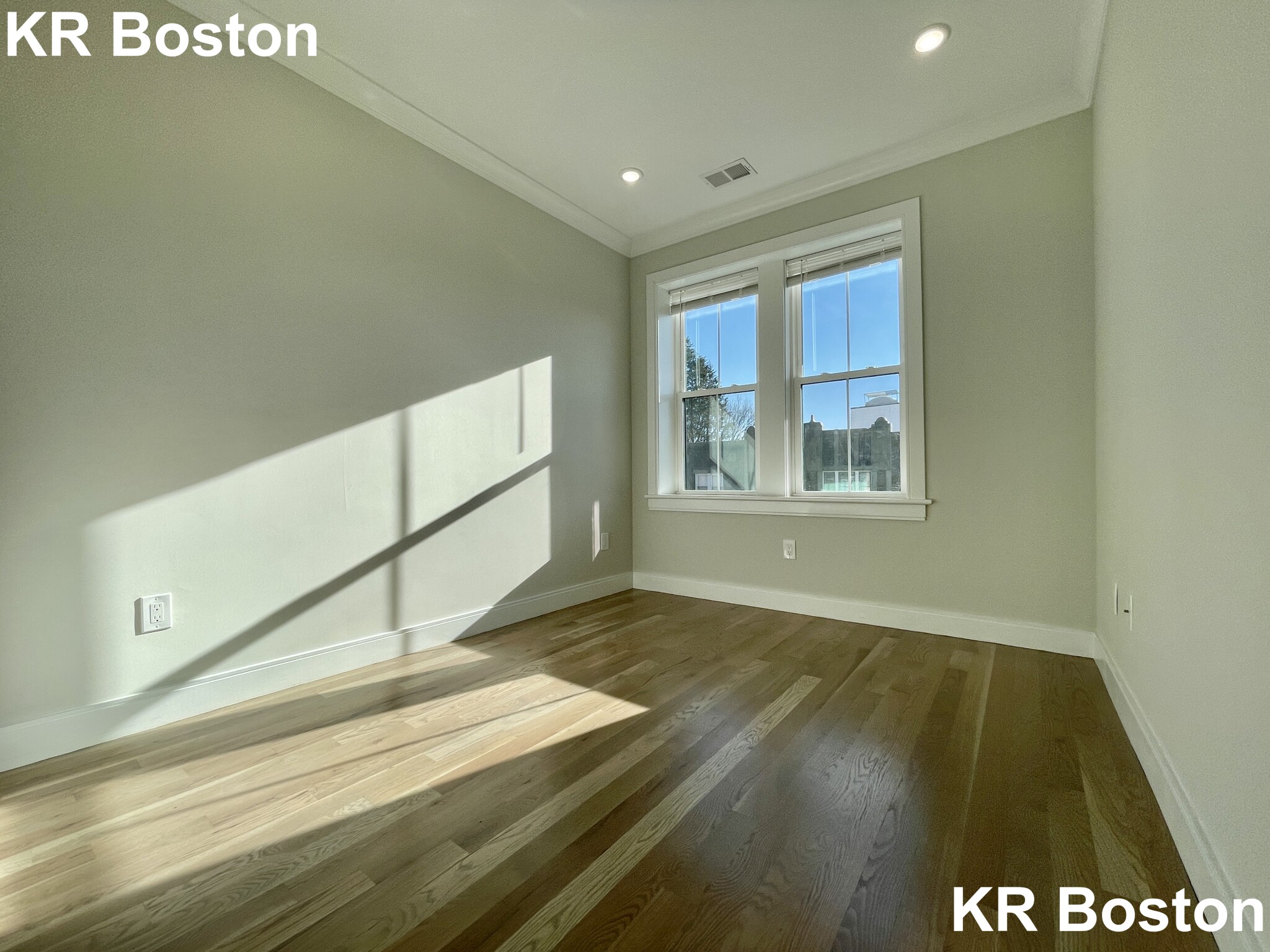 47 Englewood Ave, Brighton