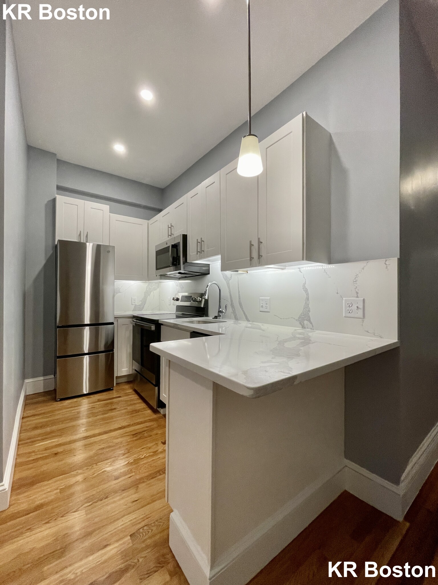 4 bed, 2 bath apartment for rent at 74 Fenway Unit 14, Fenway — photo 6 of 9
