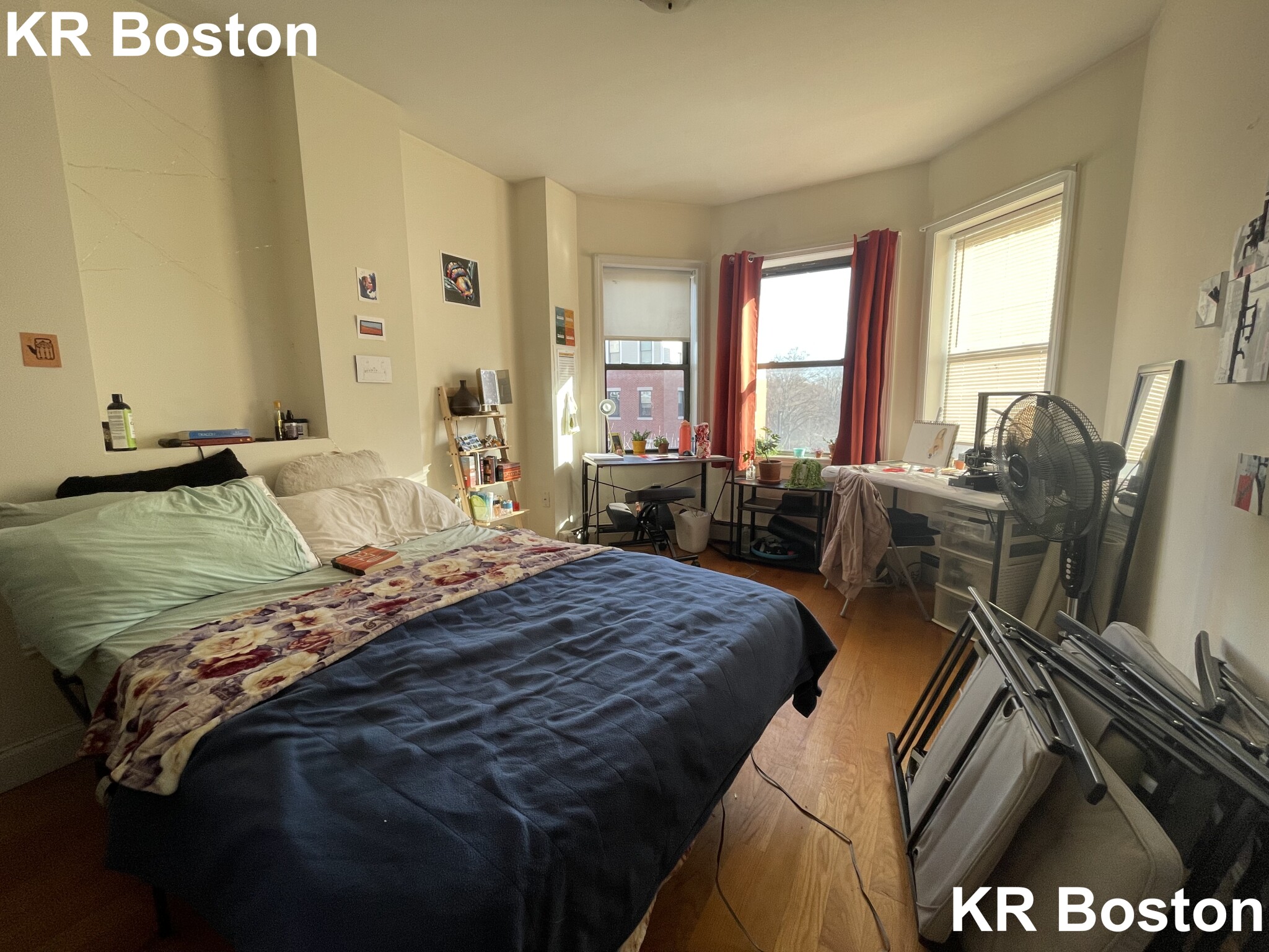 4 bed, 1 bath apartment for rent at 1023 Tremont St Unit 3, South End