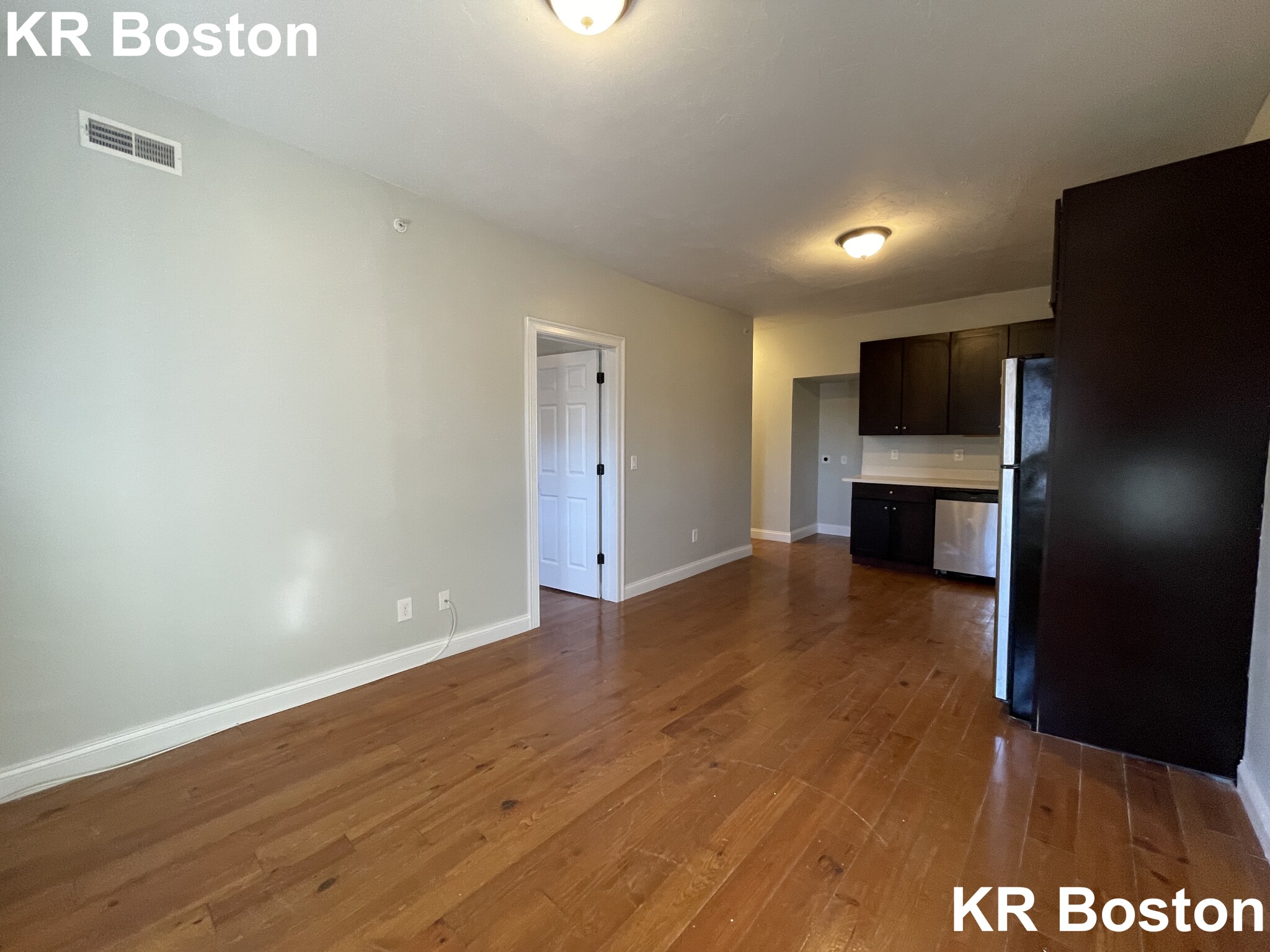 3 bed, 2 bath apartment for rent at 26-32 Arcadia Unit 2L, Dorchester — photo 3 of 40