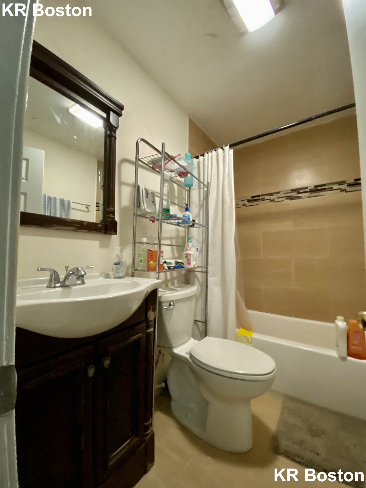 3 bed, 1 bath apartment for rent at 606 Columbus Ave Unit 1, South End — photo 10 of 13