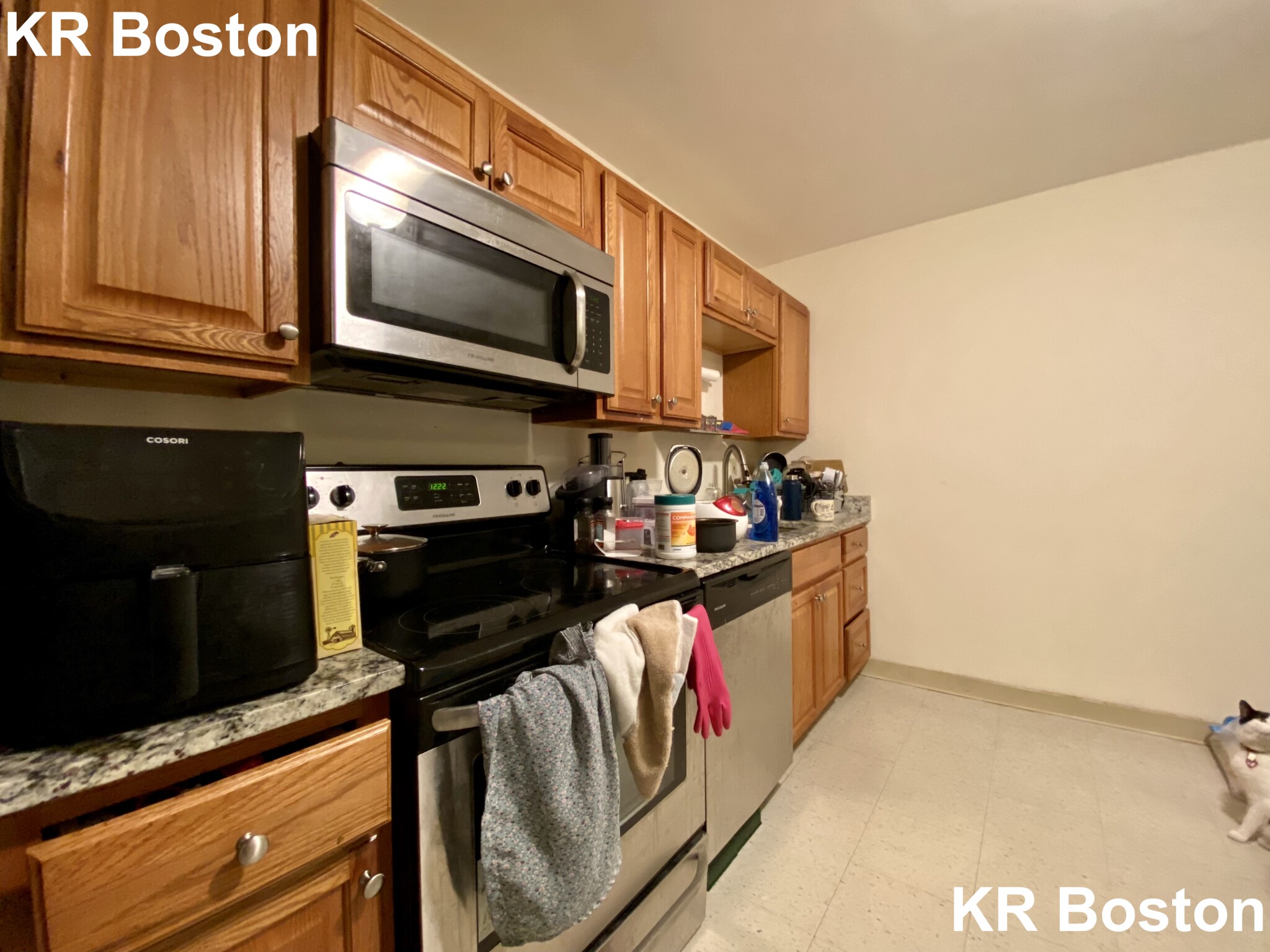 3 bed, 1 bath apartment for rent at 606 Columbus Ave Unit 1, South End — photo 11 of 13