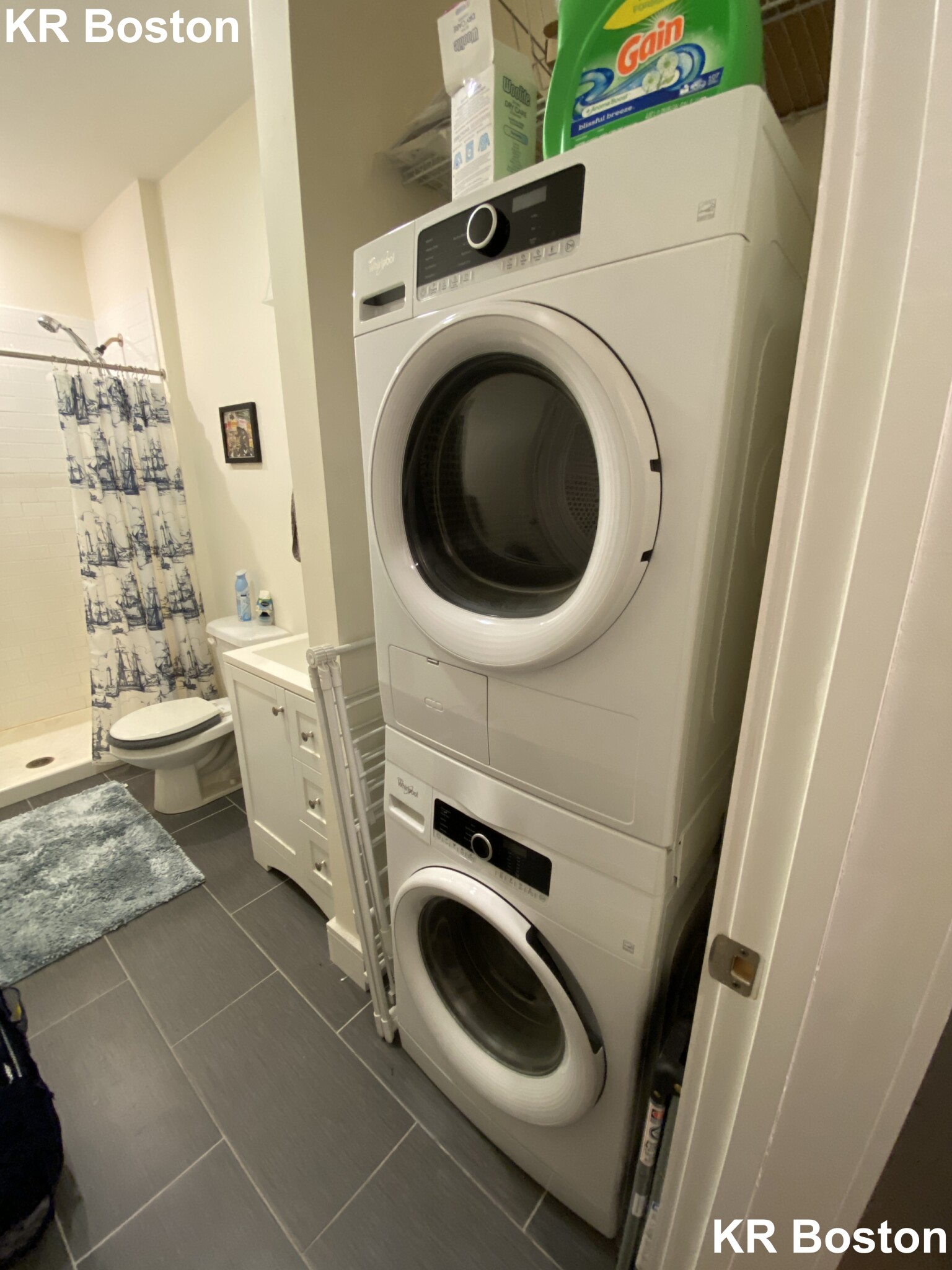 877 Beacon St, Fenway