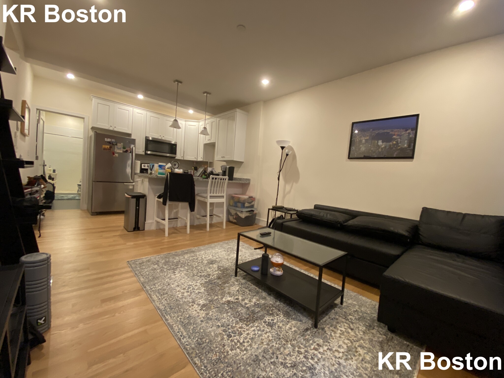 877 Beacon St, Fenway