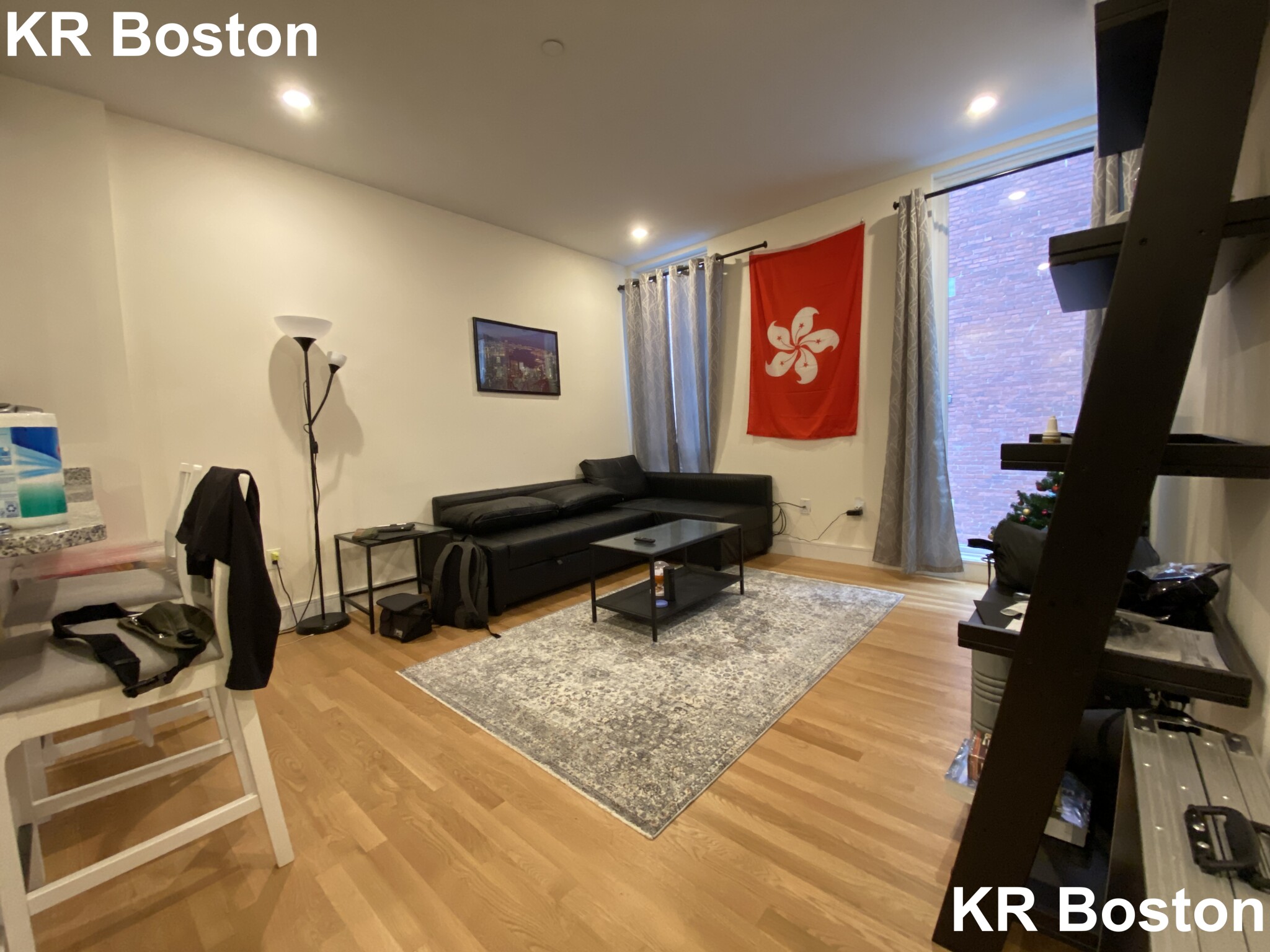 877 Beacon St, Fenway