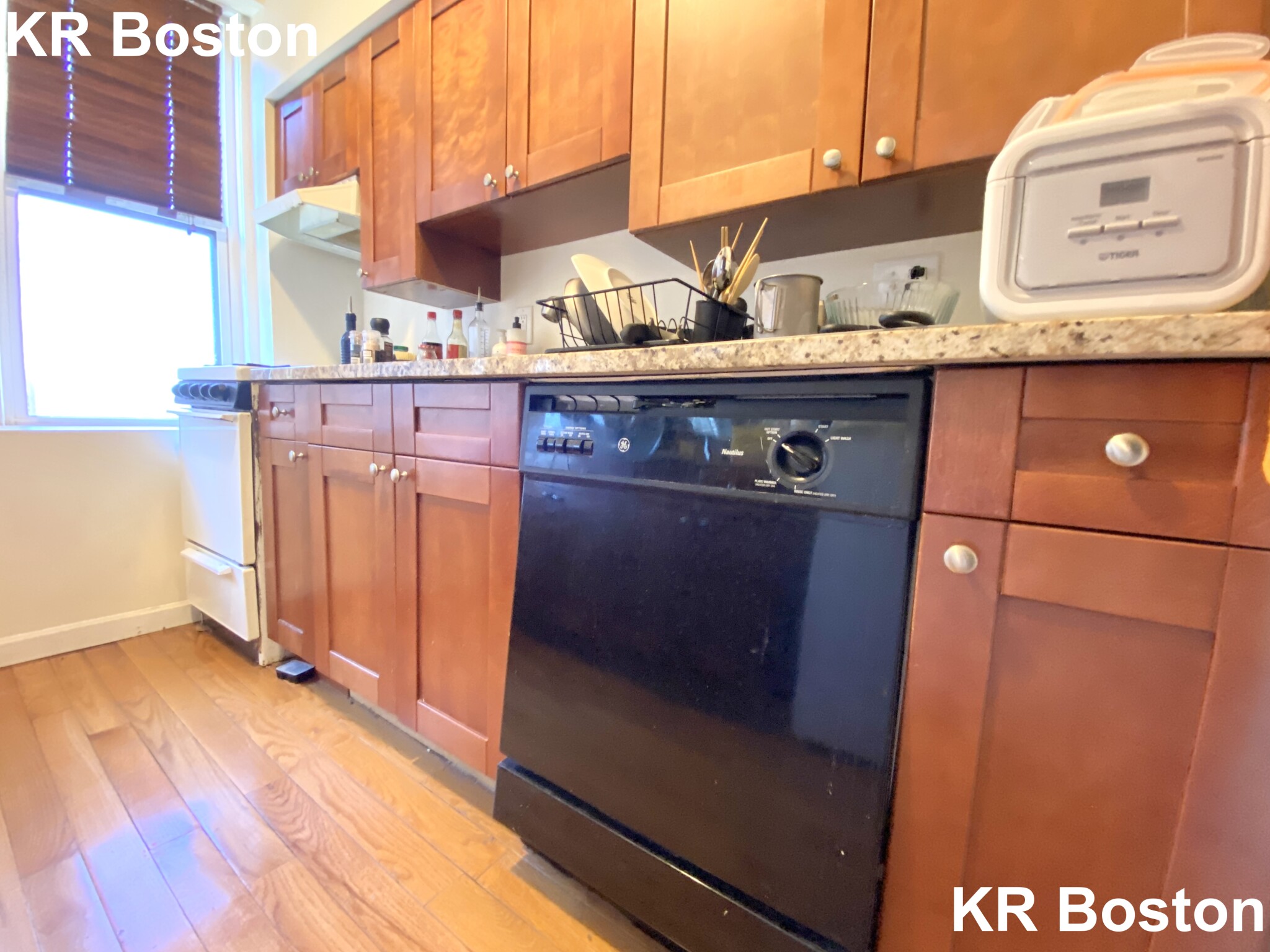 1 bed, 1 bath apartment for rent at 2004 Commonwealth Ave Unit 9, Brighton — photo 3 of 8