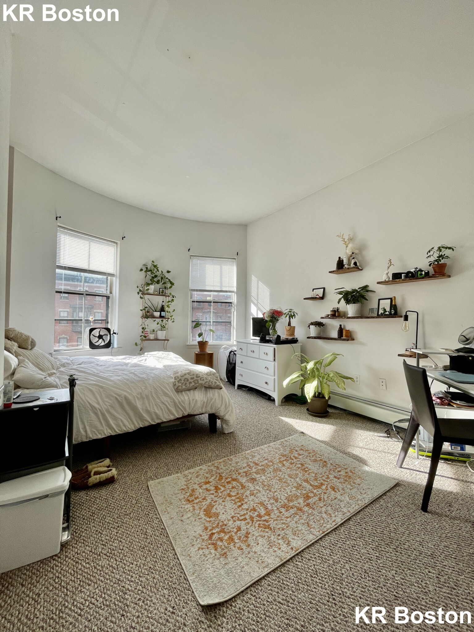 4 bed, 2 bath apartment for rent at 482 Massachusetts Ave Unit 2, South End — photo 3 of 17