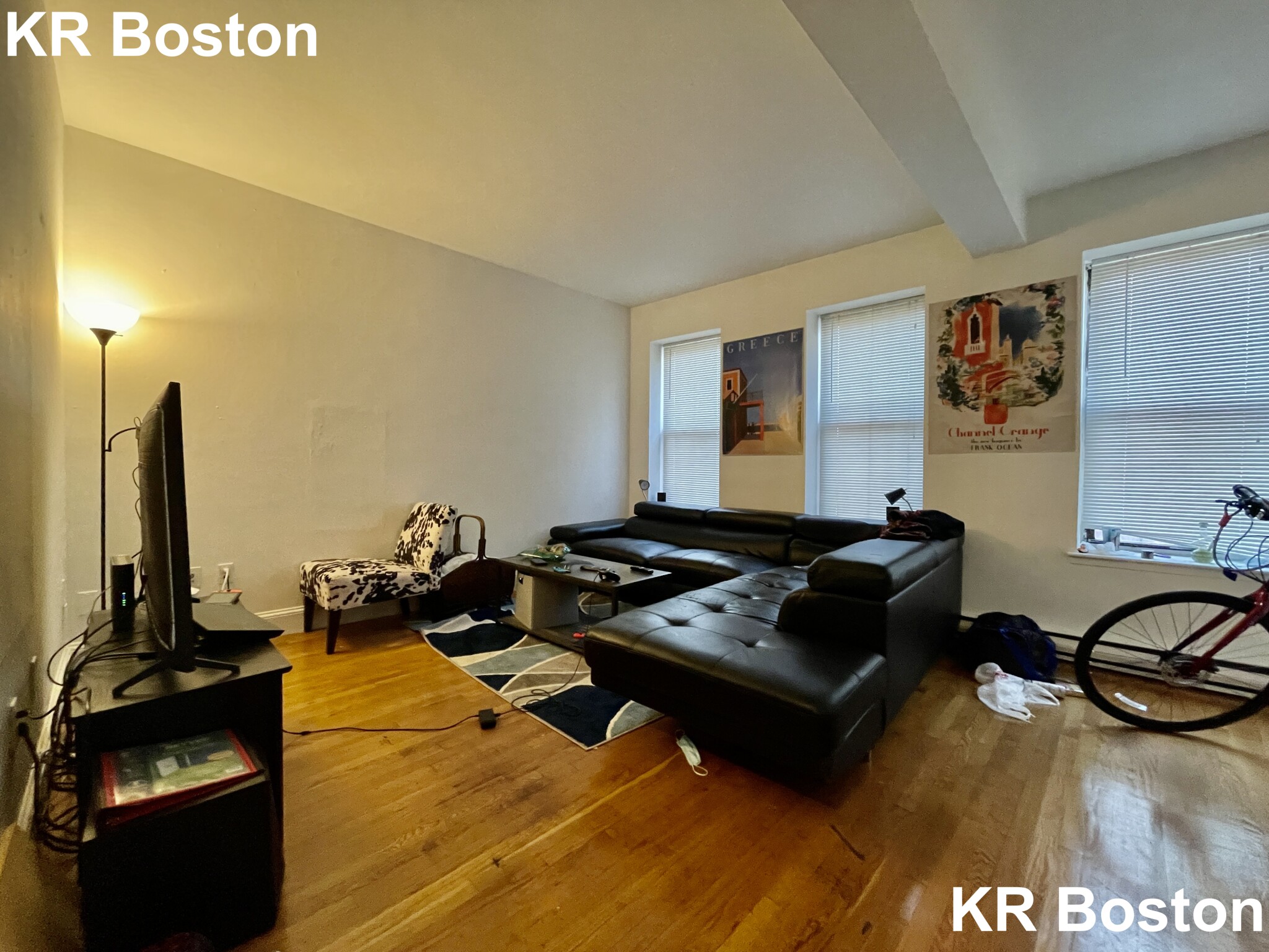 4 bed, 1 bath apartment for rent at 2118 Columbus Ave Unit 2, South End — photo 3 of 22
