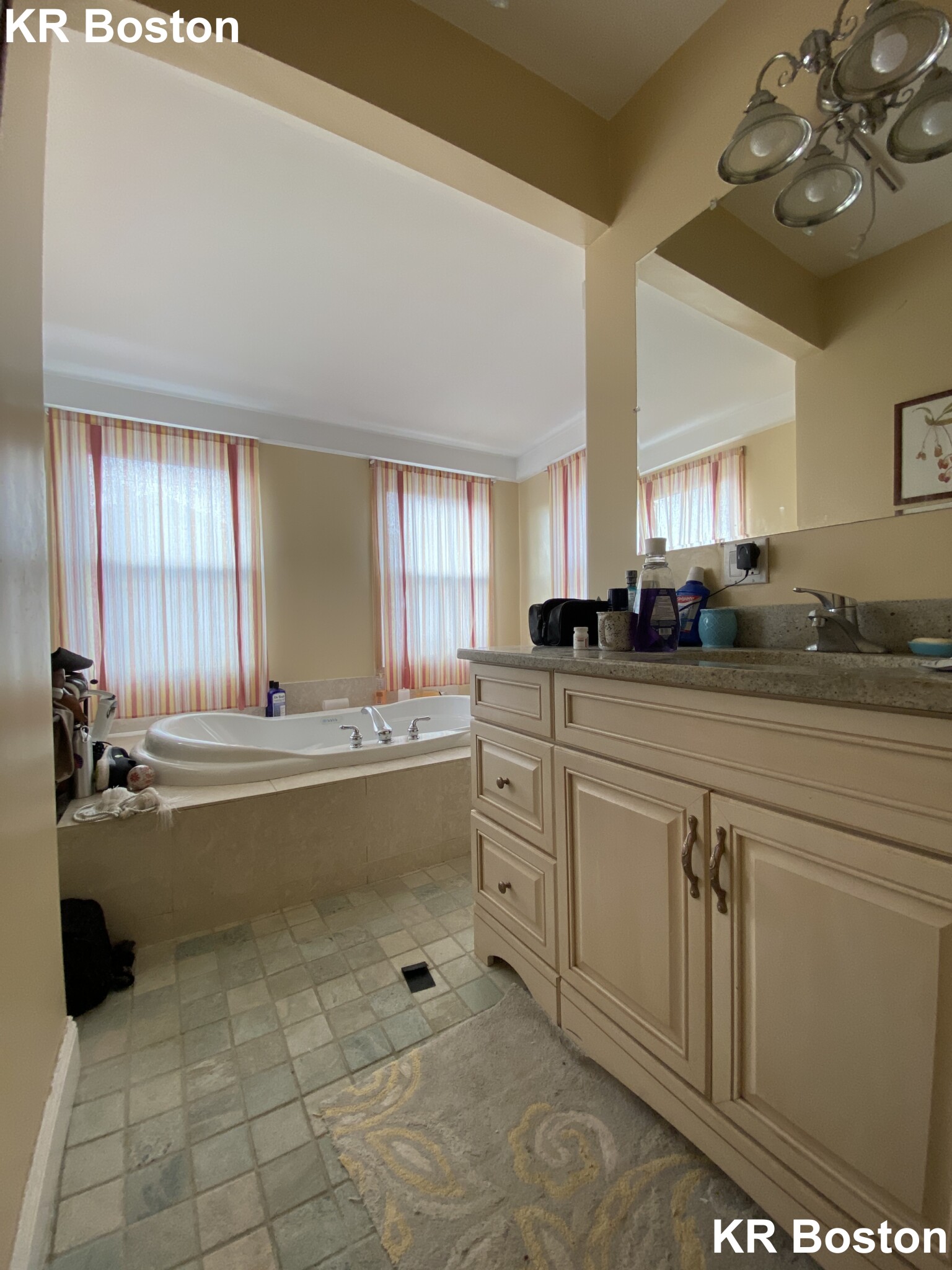 17 Holman St, Allston