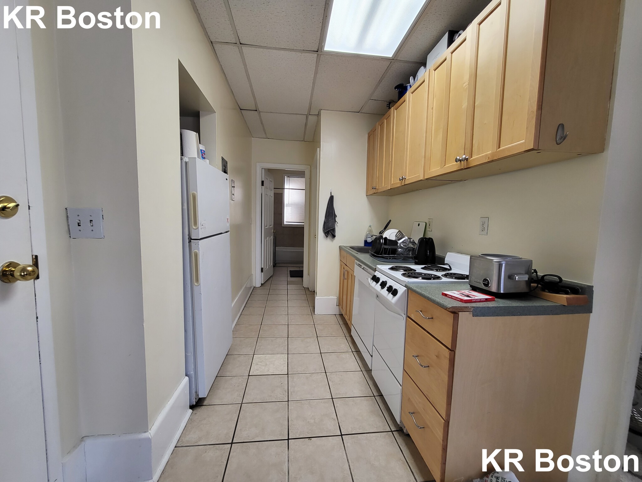 879 Beacon St, Fenway