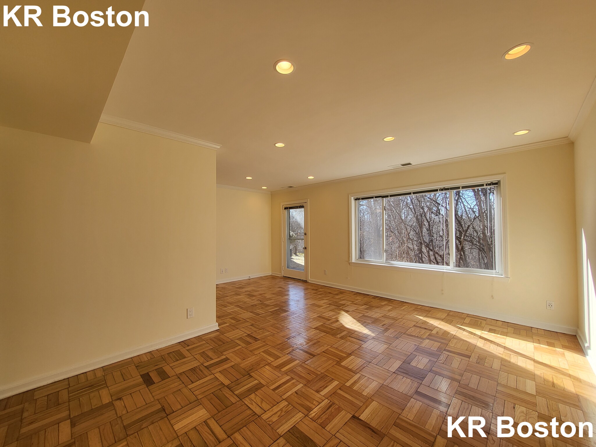 2 bed, 1.5 bath apartment for rent at 218 Sherman Rd Unit 1, West Roxbury — photo 5 of 23