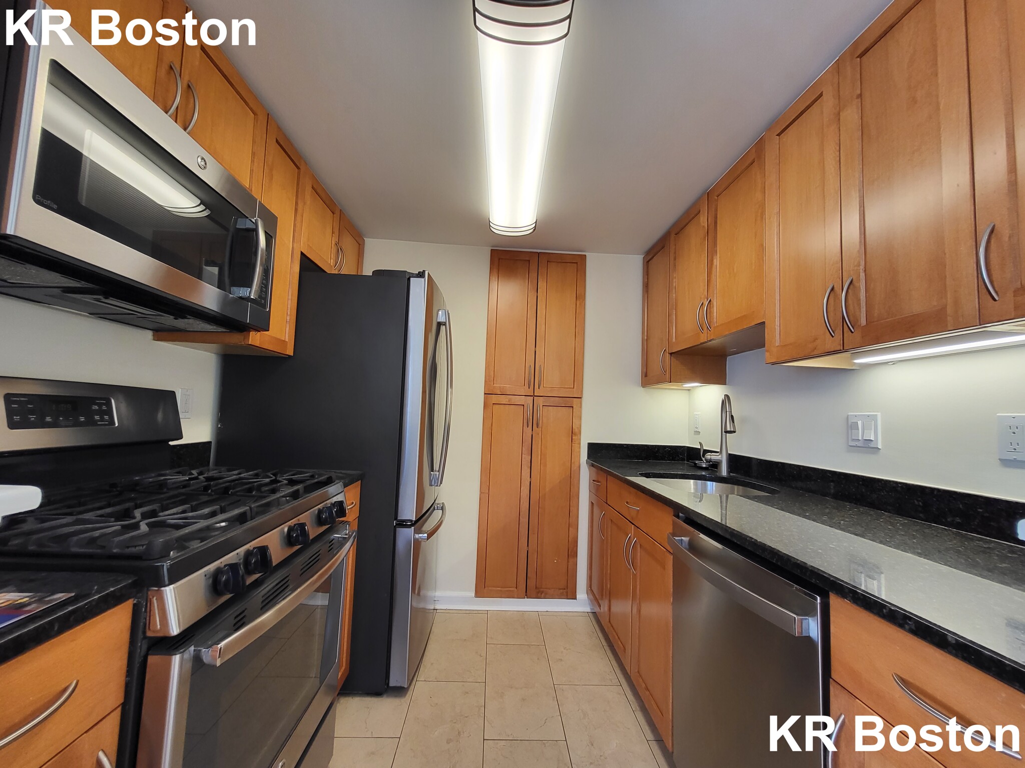 2 bed, 1.5 bath apartment for rent at 218 Sherman Rd Unit 1, West Roxbury — photo 1 of 23