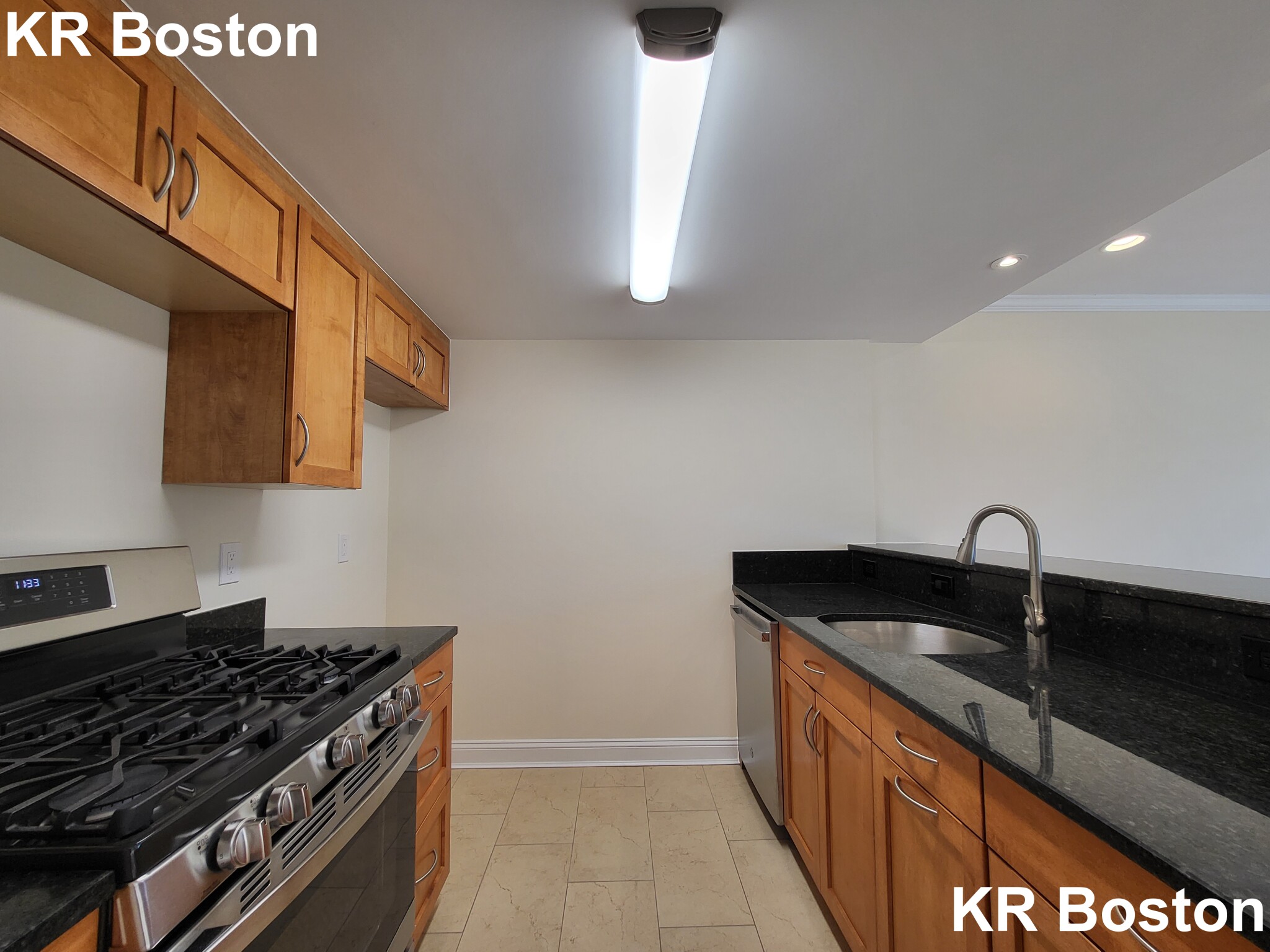 2 bed, 2.5 bath apartment for rent at 130 Sherman Rd Unit -, West Roxbury — photo 7 of 32