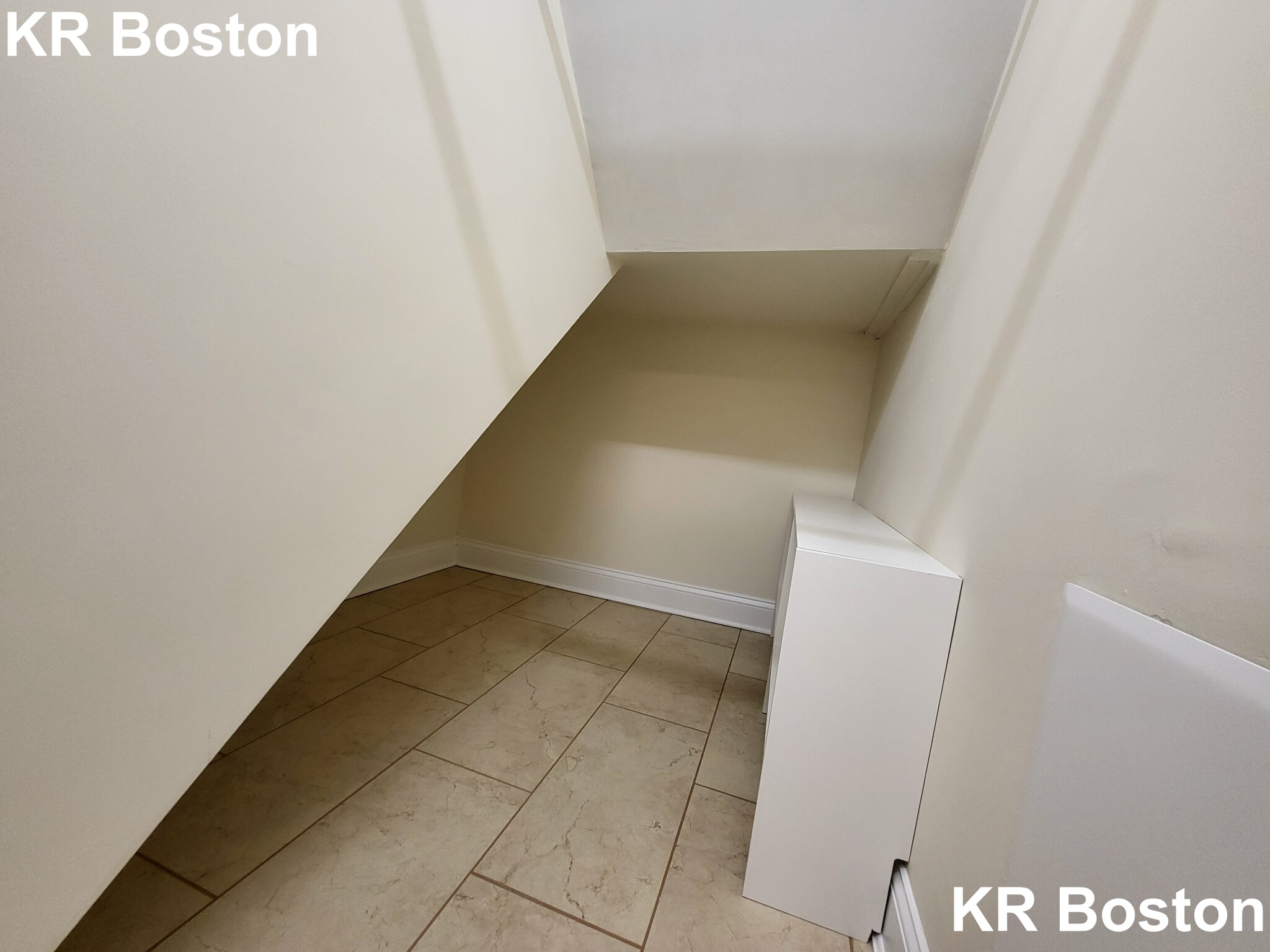2 bed, 1 bath apartment for rent at 59 Thornton Rd Unit -, Chestnut Hill — photo 8 of 29