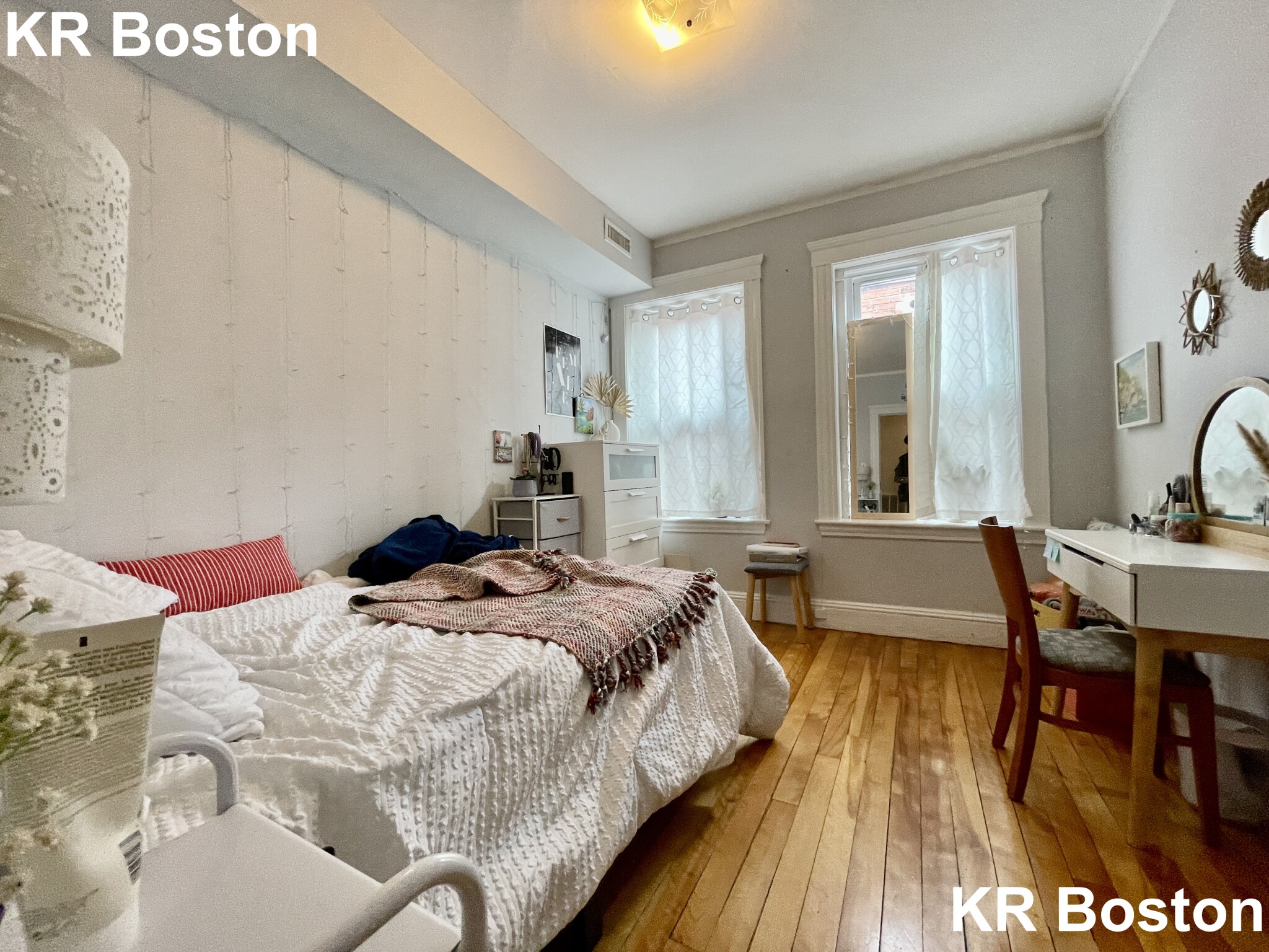 4 bed, 2 bath apartment for rent at 1890 Beacon Unit 3, Reservoir — photo 20 of 26
