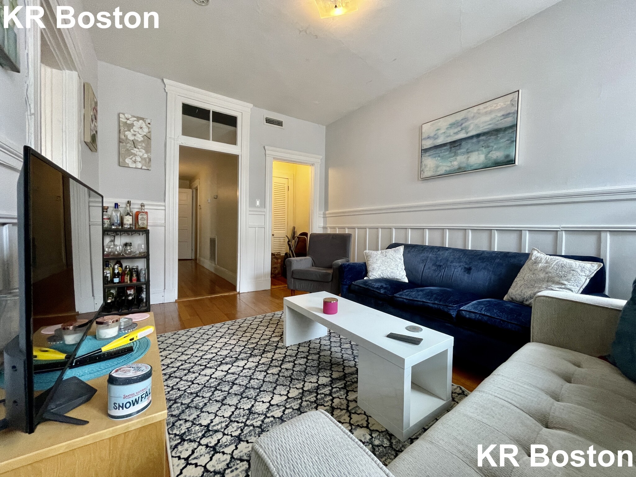 4 bed, 2 bath apartment for rent at 1890 Beacon Unit 3, Reservoir — photo 13 of 26