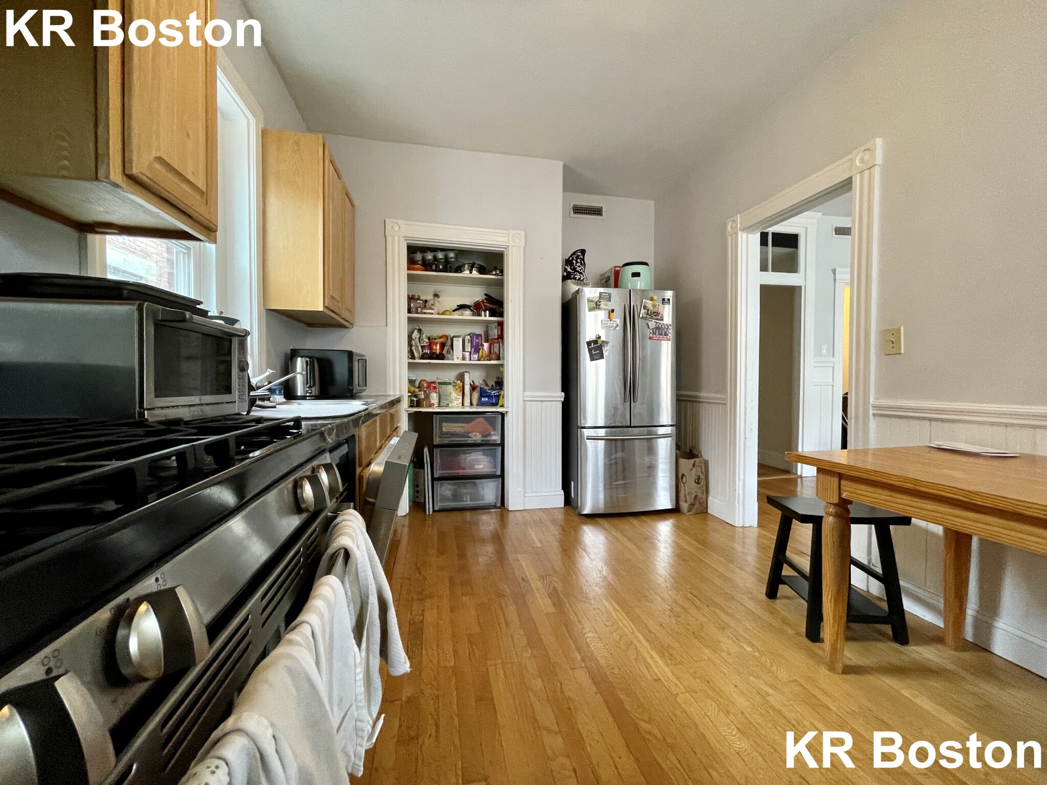 4 bed, 2 bath apartment for rent at 1890 Beacon Unit 3, Reservoir — photo 9 of 26